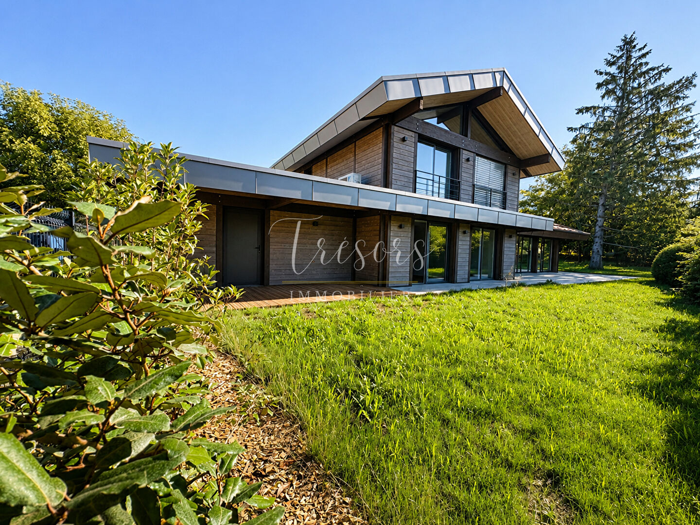 Photo 2 — TRESORS IMMOBILIER