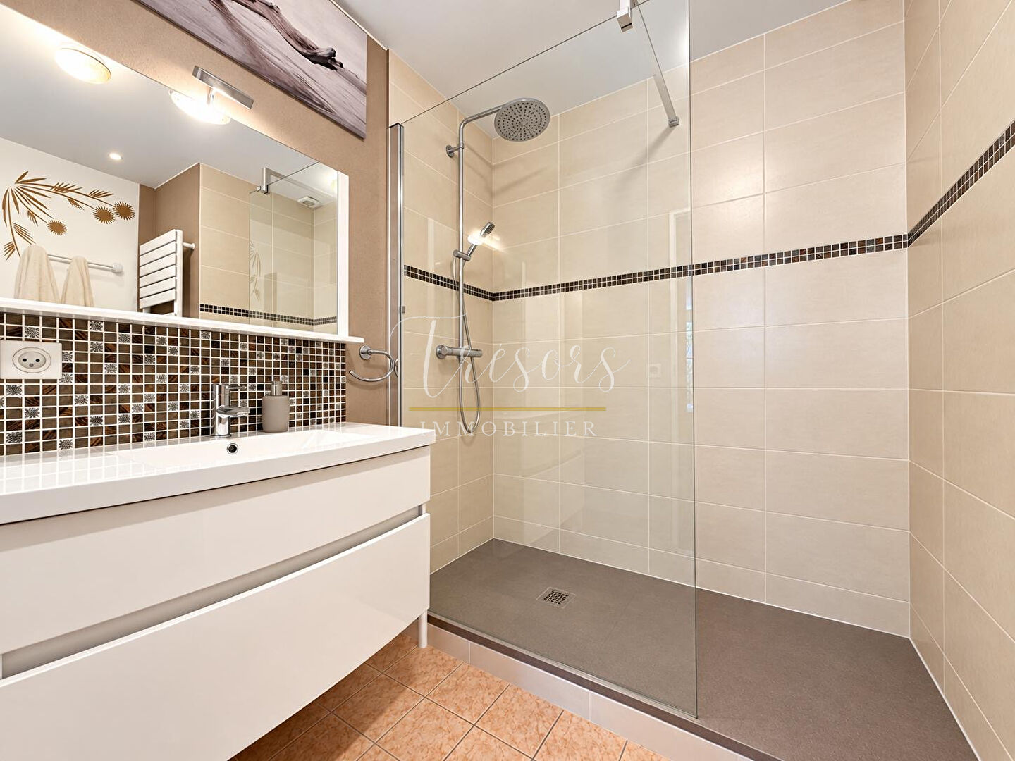 Photo 9 — TRESORS IMMOBILIER