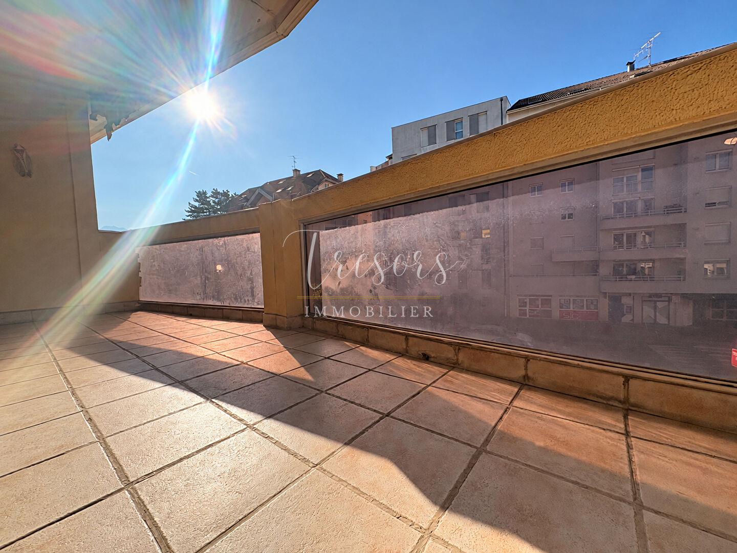 Photo 2 — TRESORS IMMOBILIER