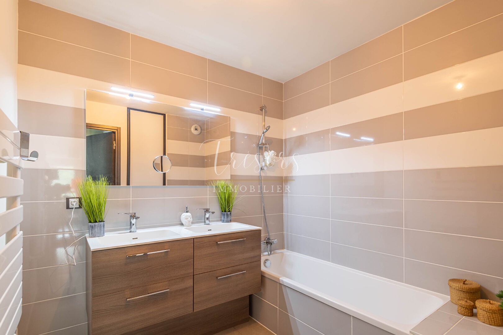 Photo 11 — TRESORS IMMOBILIER