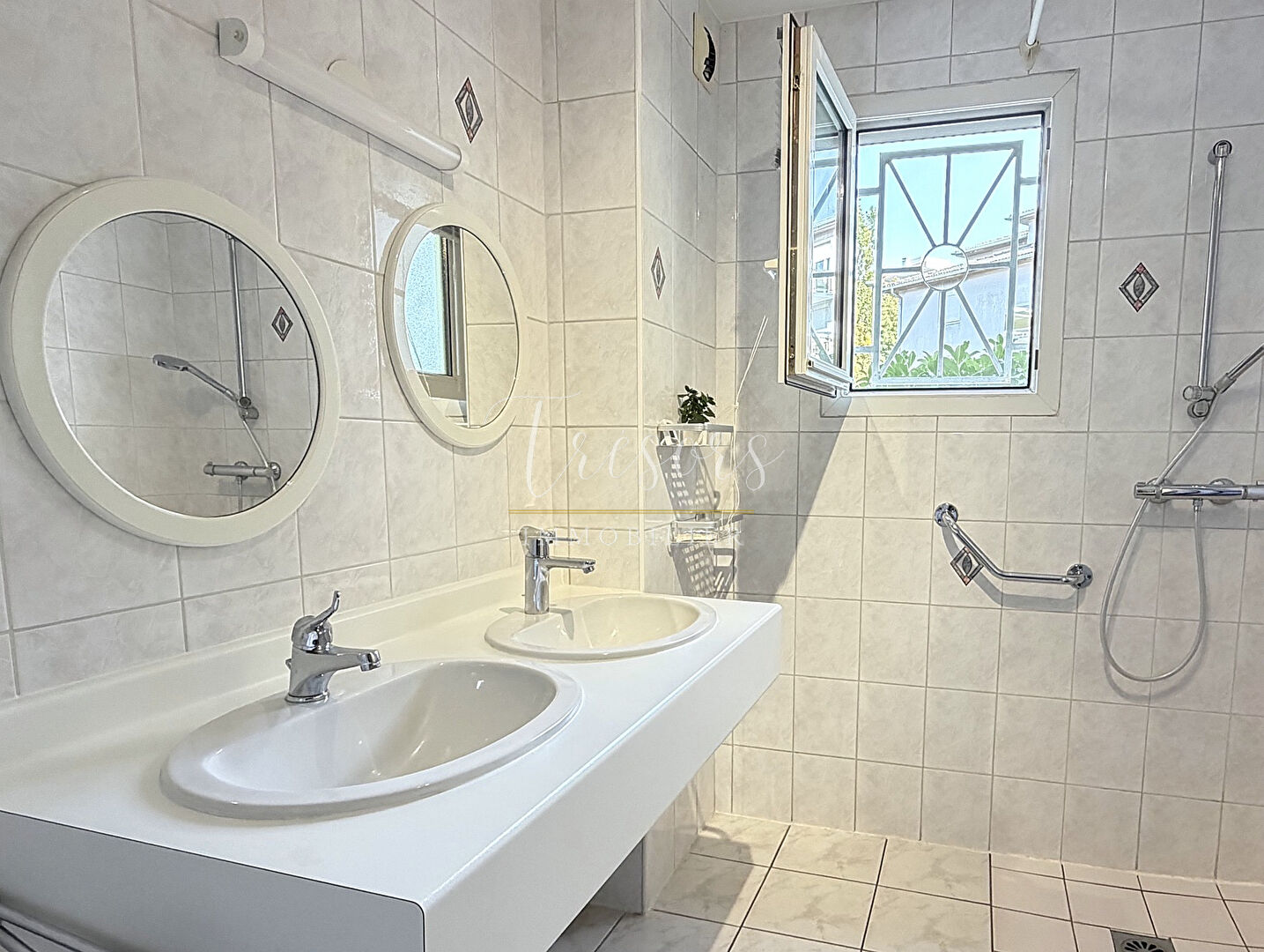 Photo 10 — TRESORS IMMOBILIER