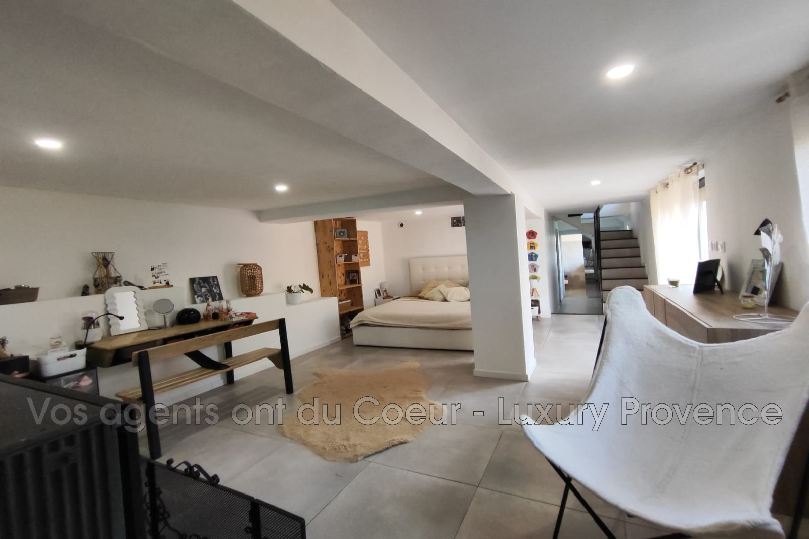 Photo 13 — LUXURY PROVENCE