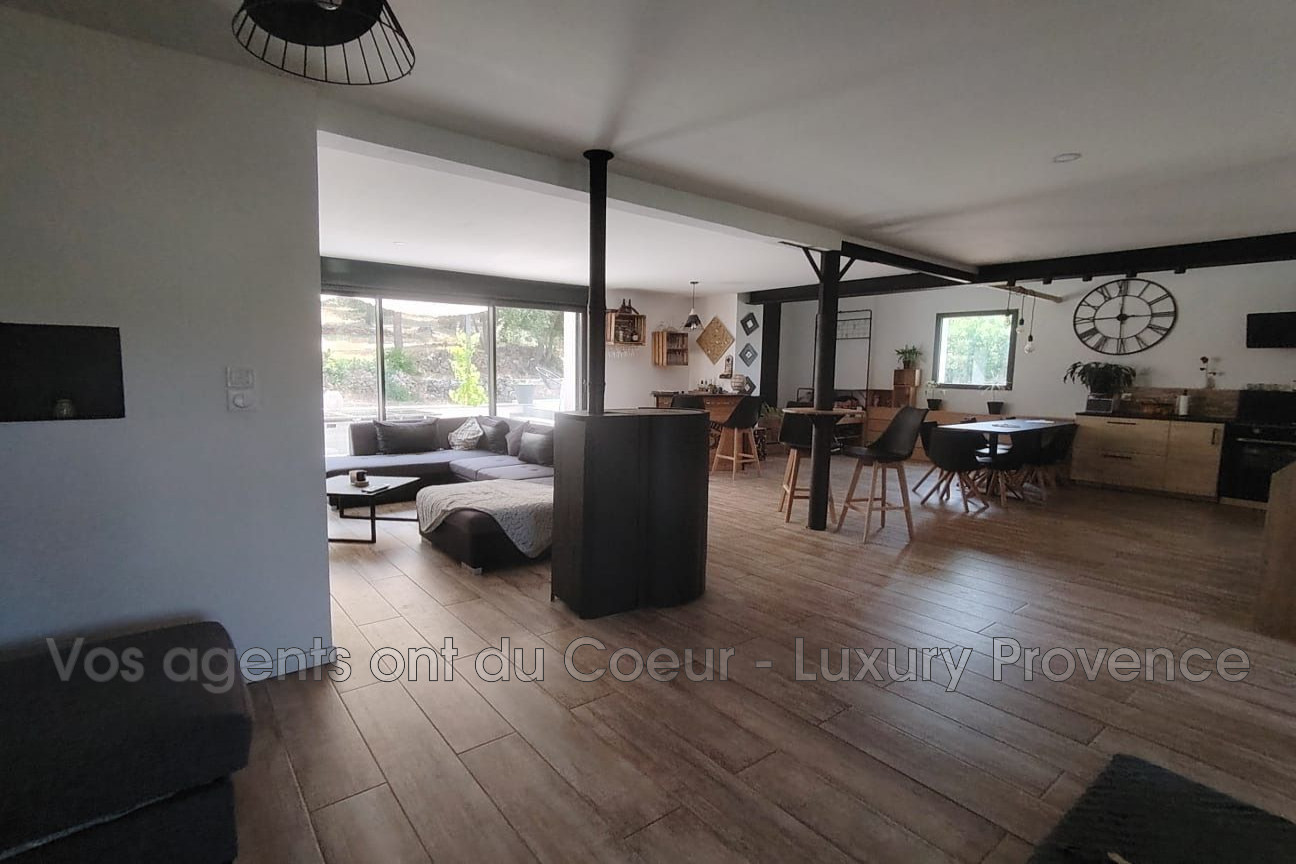 Photo 11 — LUXURY PROVENCE