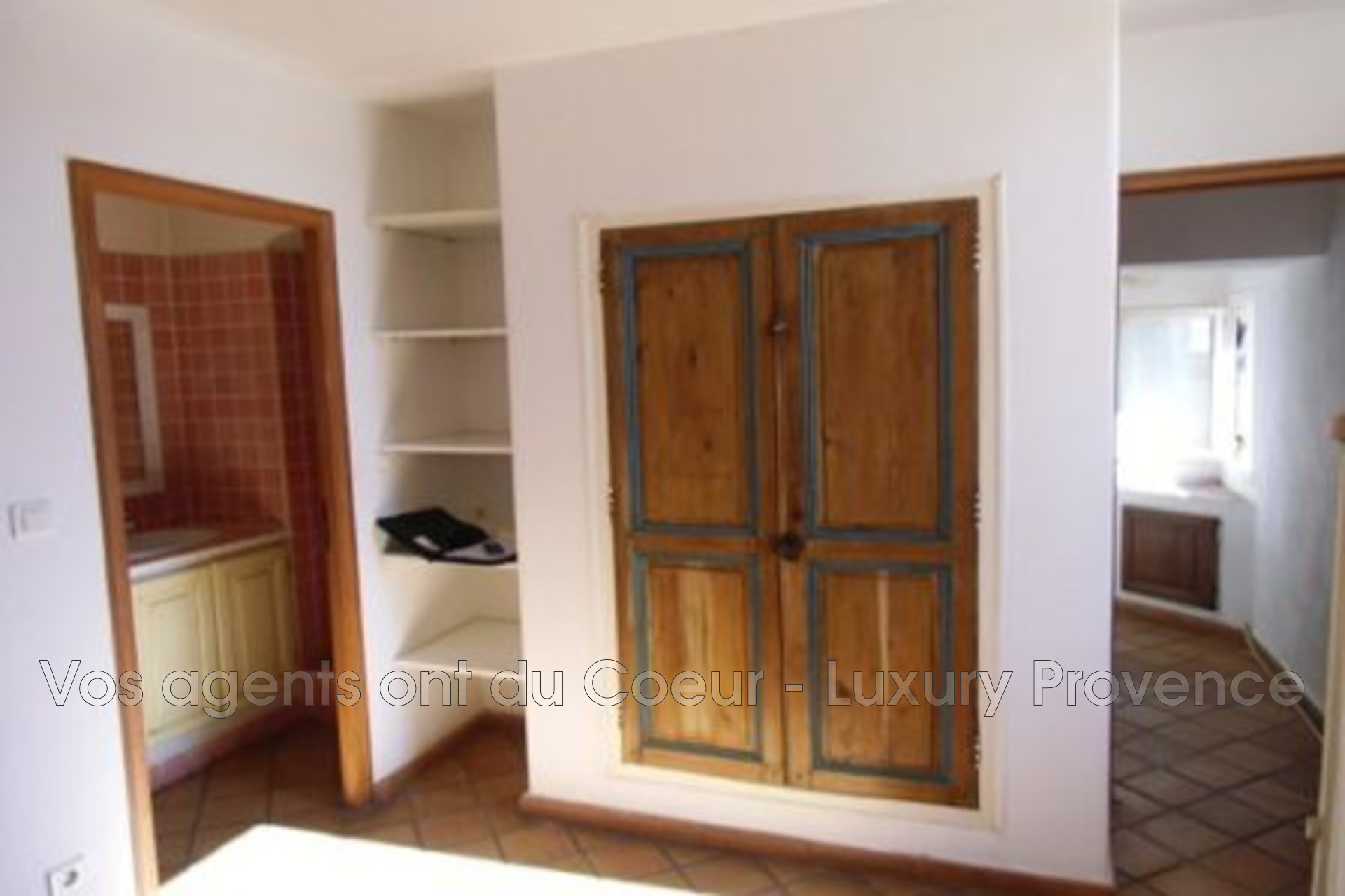 Photo 2 — LUXURY PROVENCE