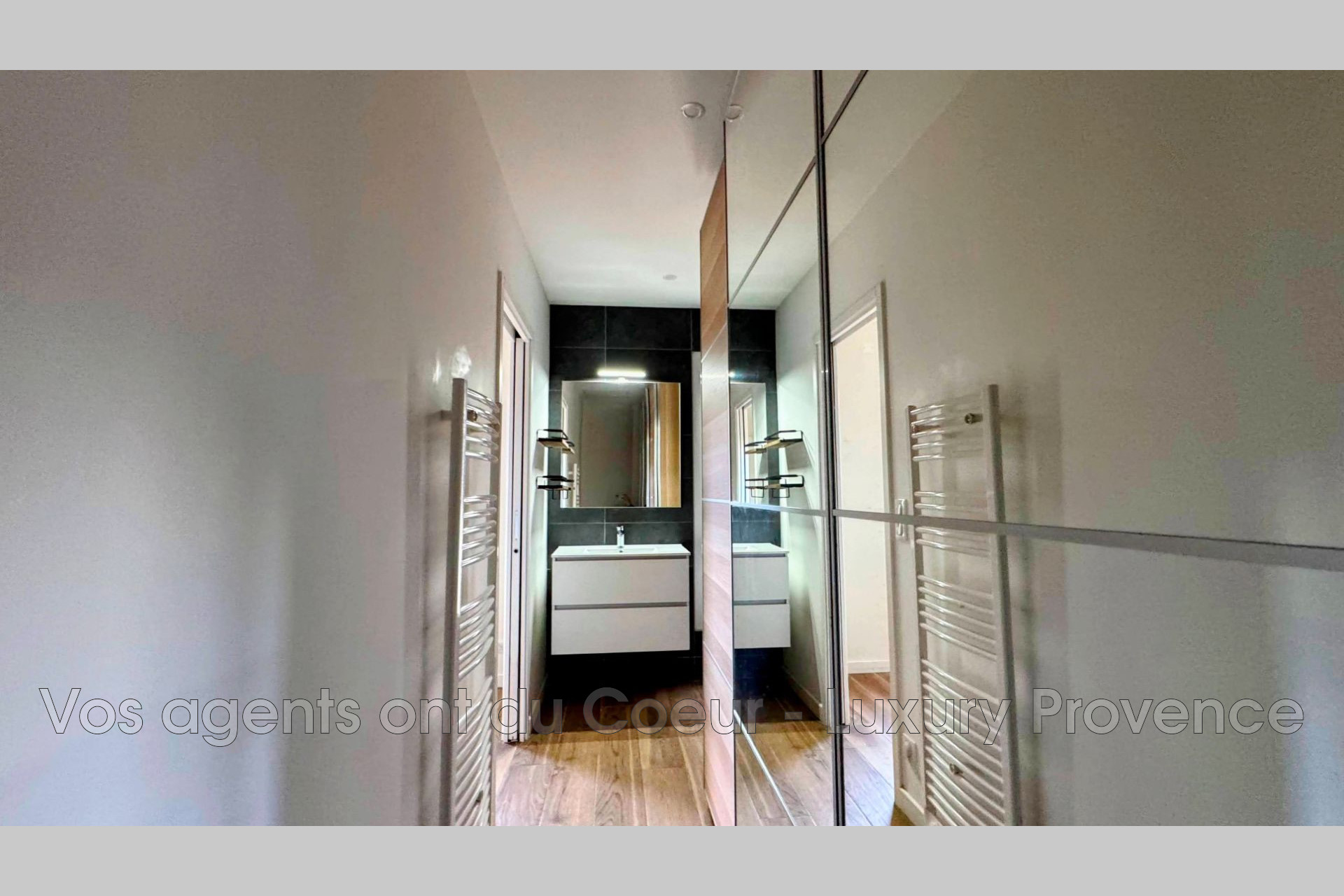 Photo 7 — LUXURY PROVENCE