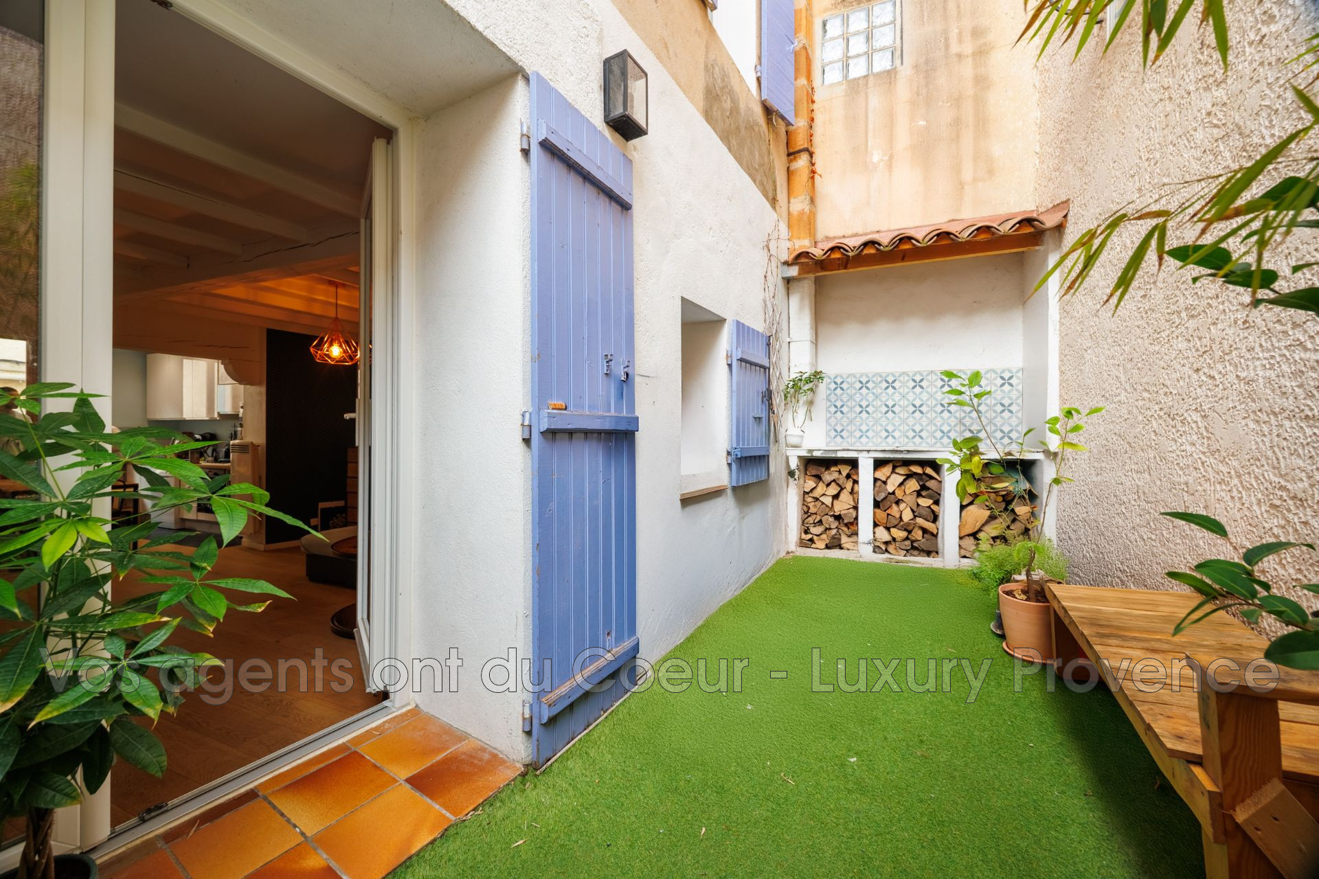 Photo 2 — LUXURY PROVENCE