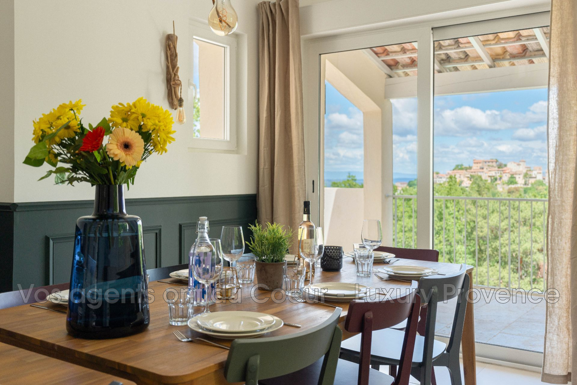 Photo 11 — LUXURY PROVENCE