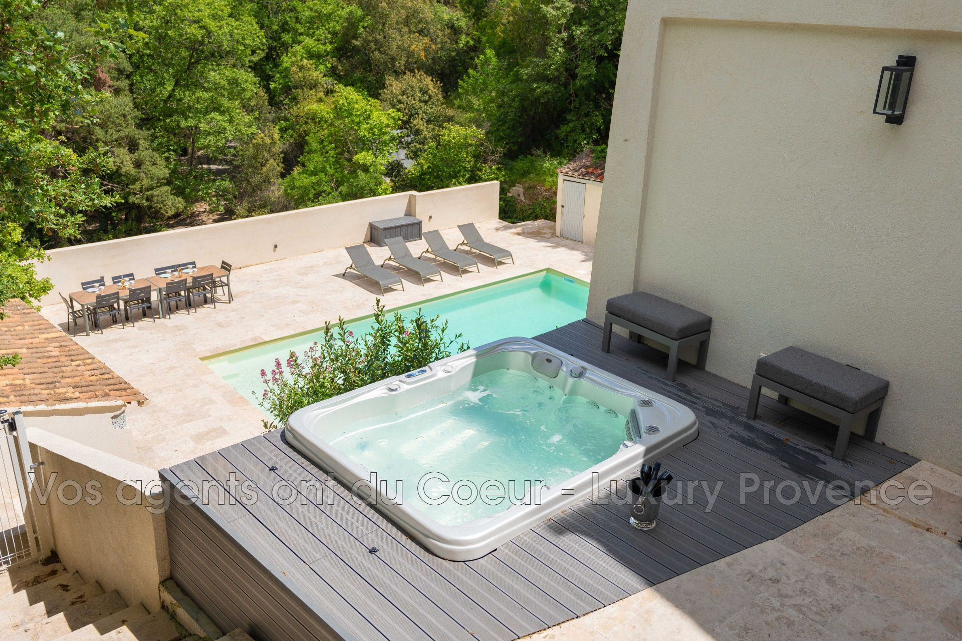 Photo 5 — LUXURY PROVENCE