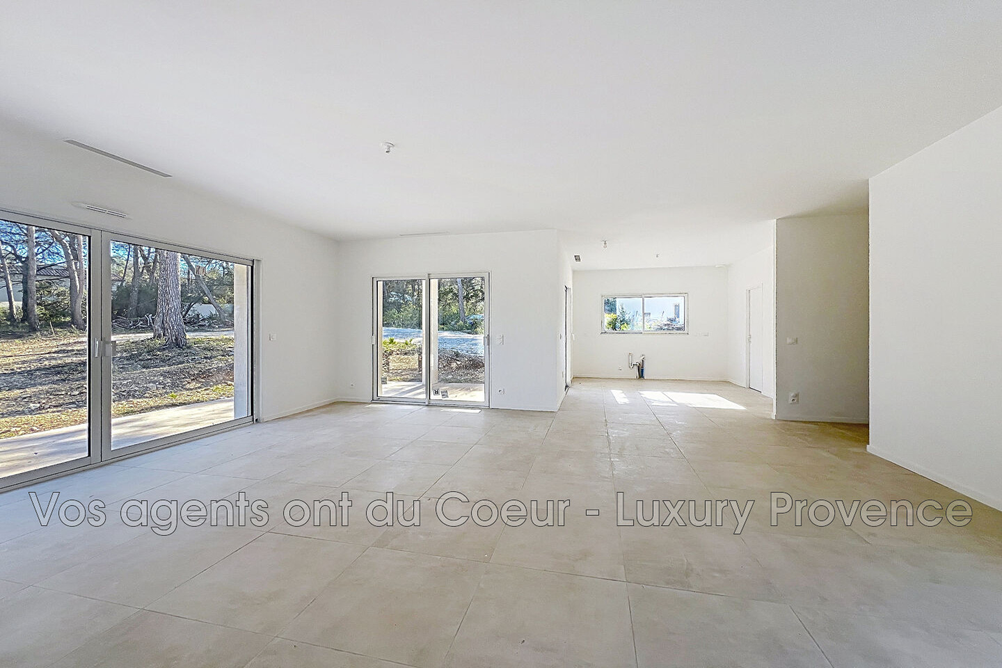 Photo 10 — LUXURY PROVENCE