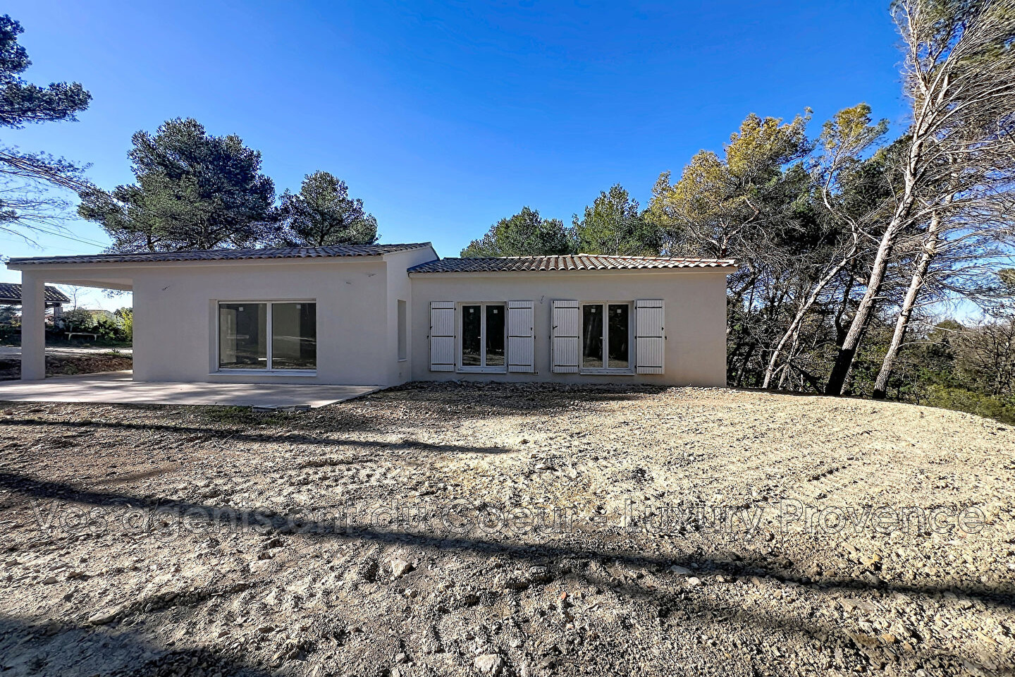 Photo 3 — LUXURY PROVENCE