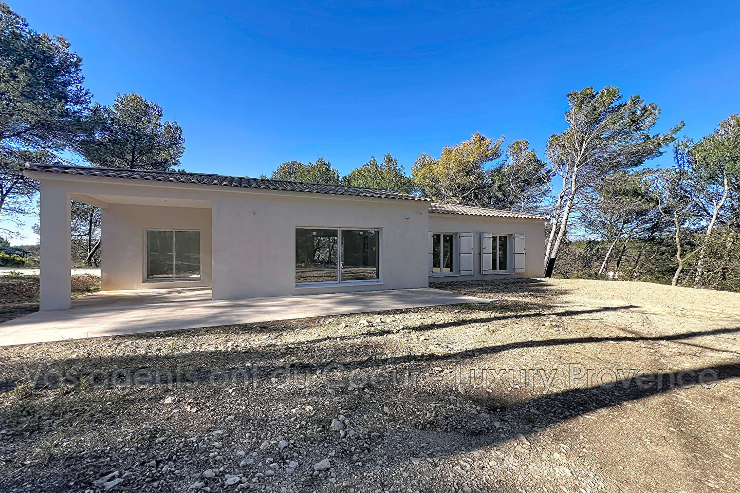 Photo 2 — LUXURY PROVENCE