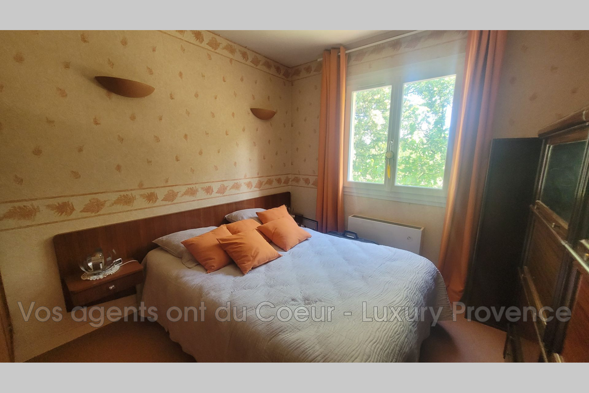 Photo 9 — LUXURY PROVENCE