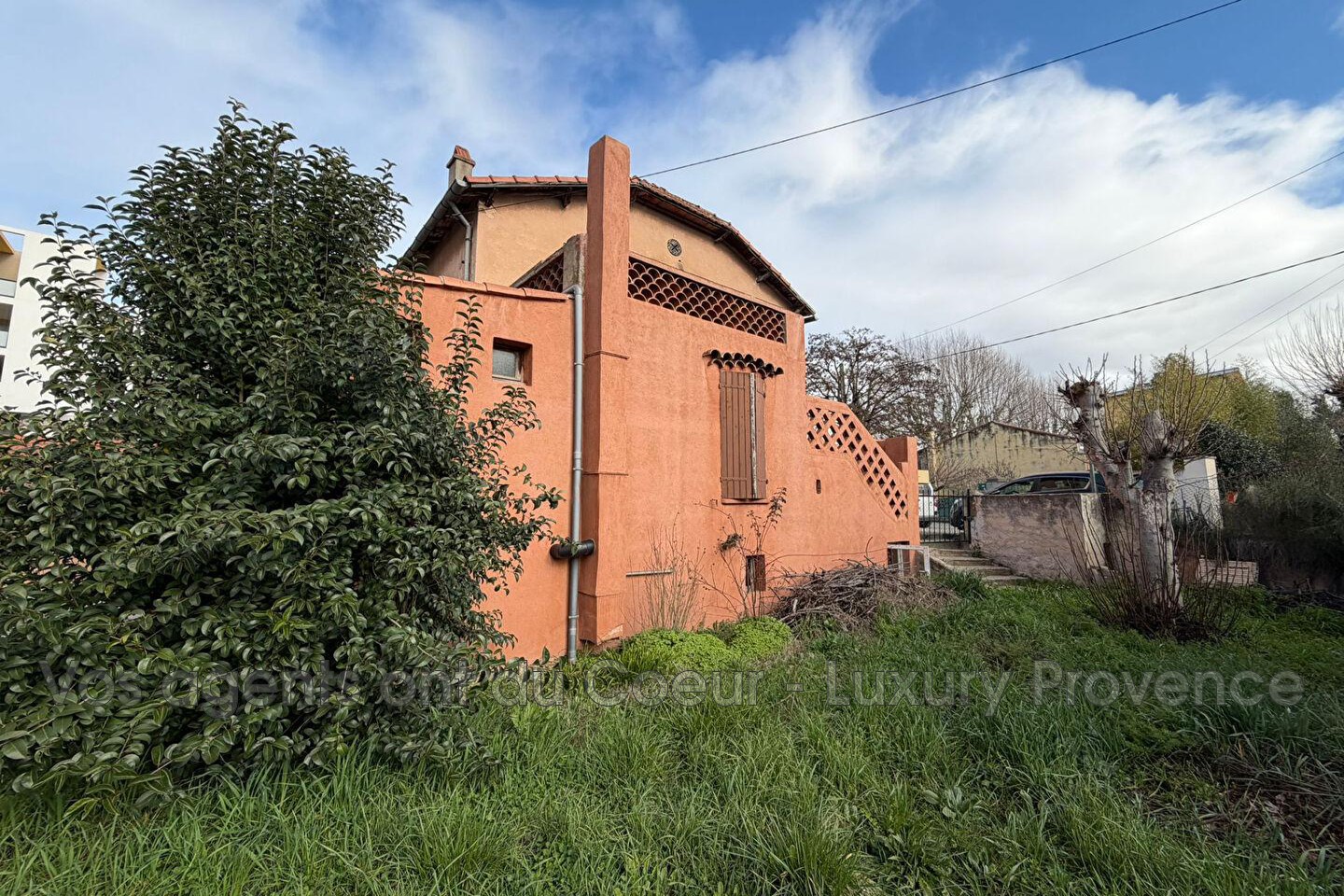 Photo 2 — LUXURY PROVENCE