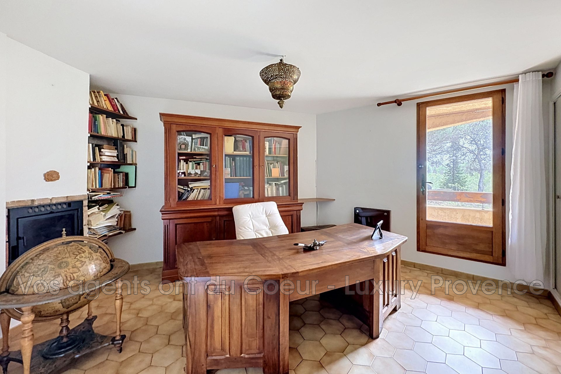 Photo 13 — LUXURY PROVENCE