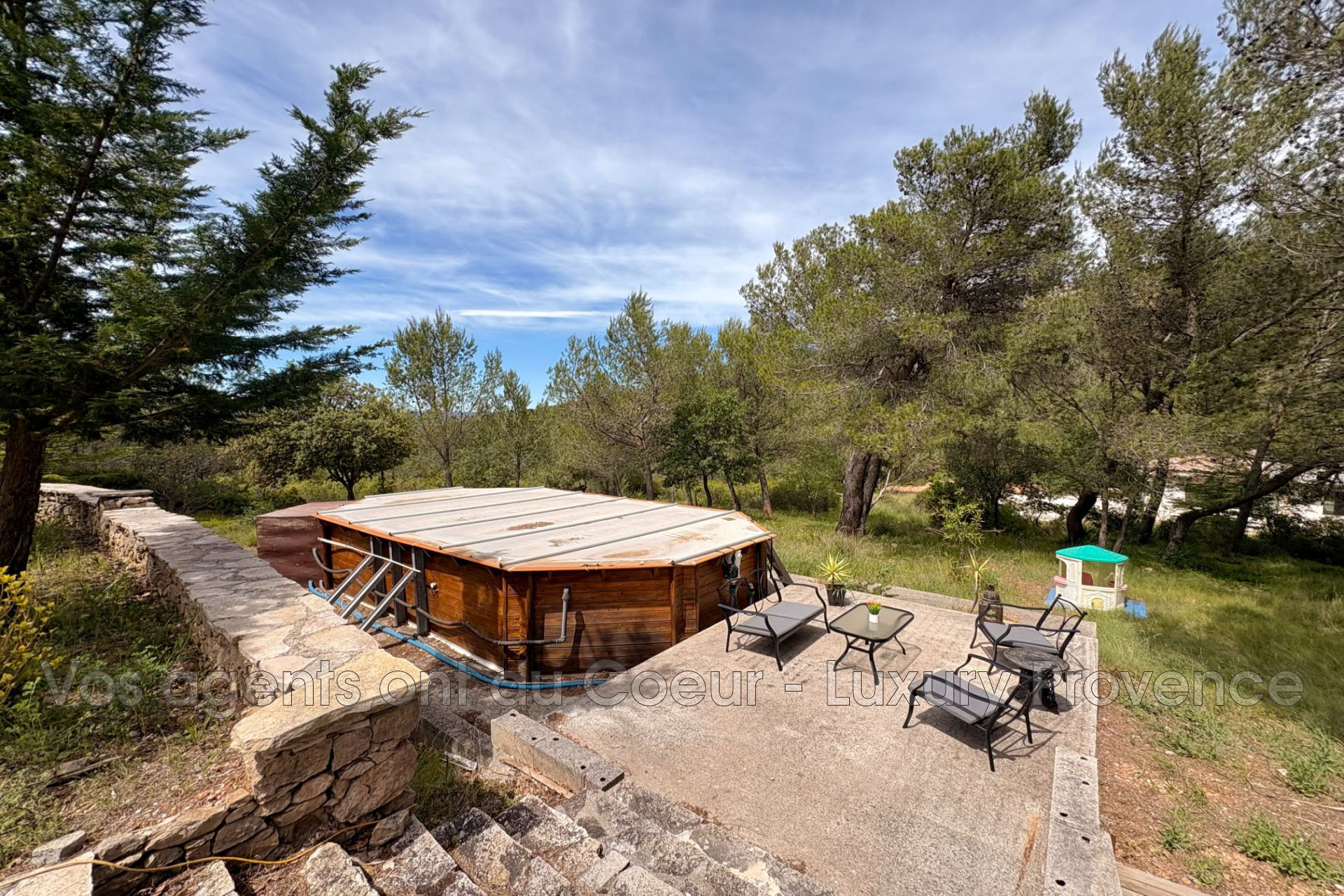 Photo 15 — LUXURY PROVENCE