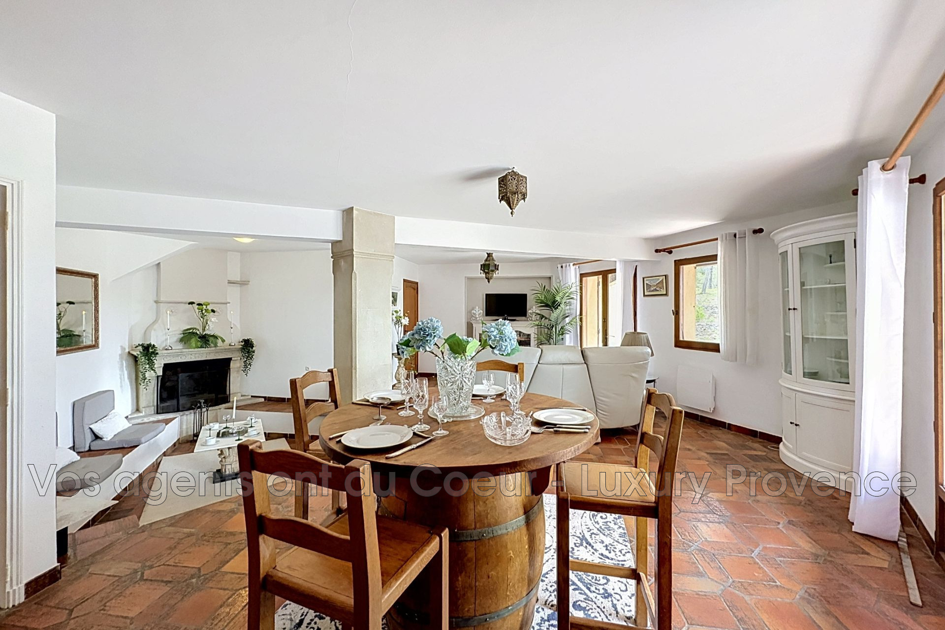 Photo 7 — LUXURY PROVENCE