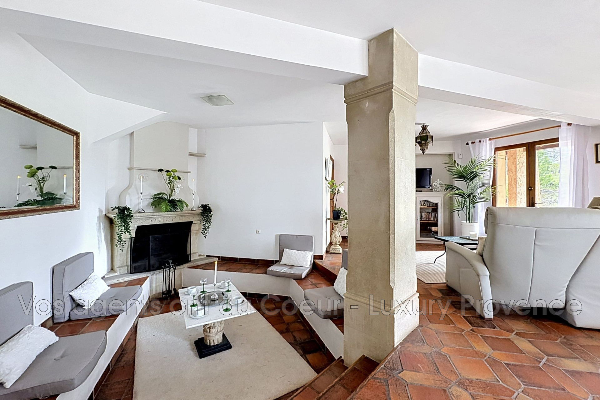 Photo 5 — LUXURY PROVENCE
