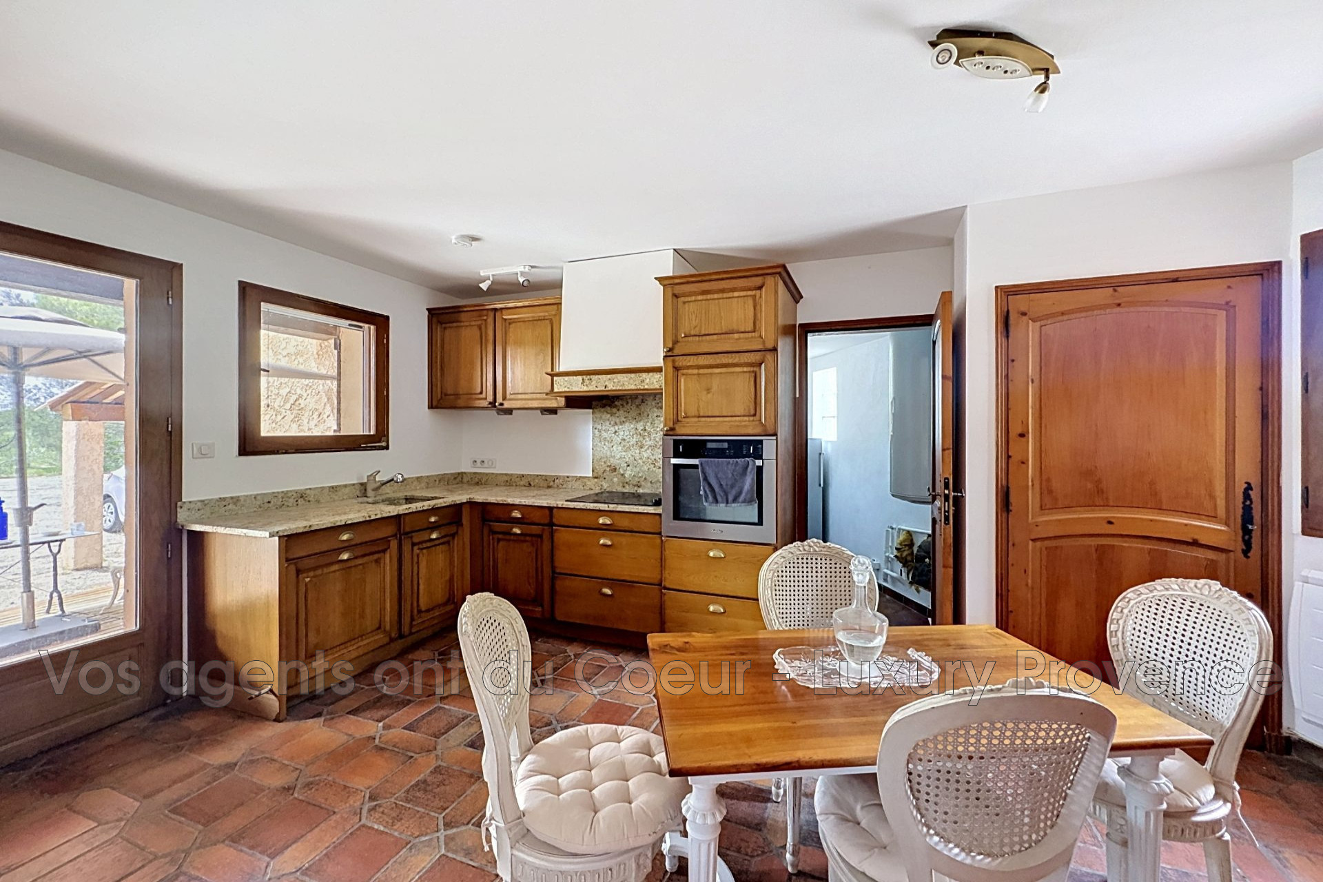 Photo 8 — LUXURY PROVENCE