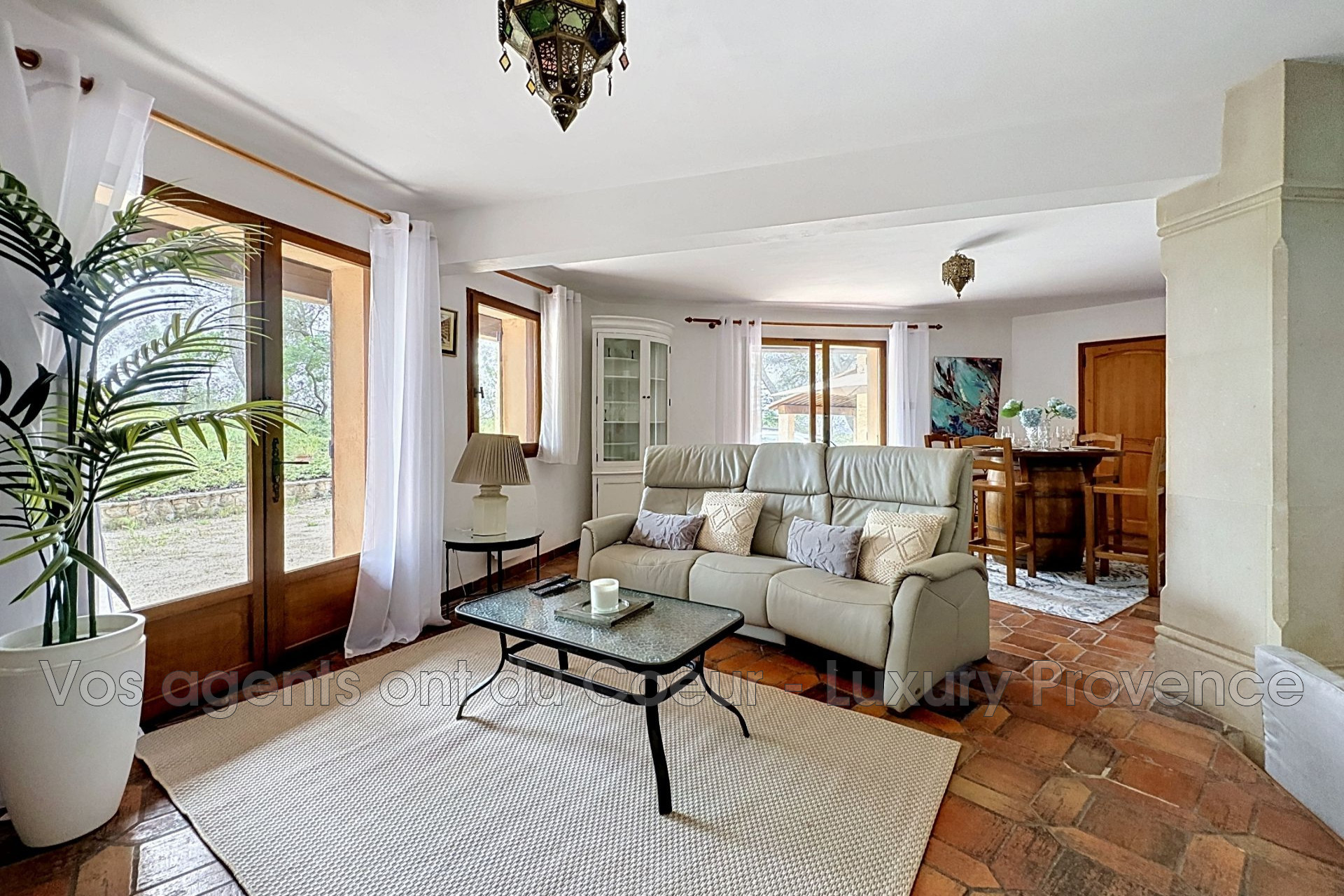 Photo 3 — LUXURY PROVENCE