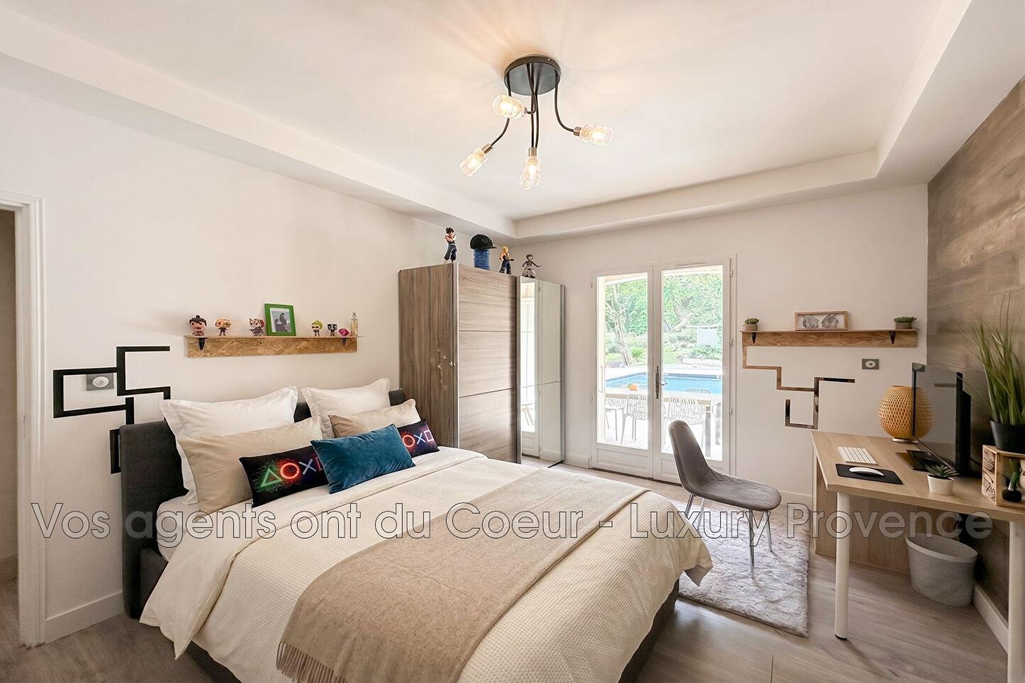 Photo 12 — LUXURY PROVENCE