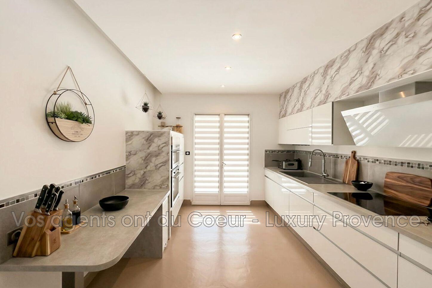 Photo 8 — LUXURY PROVENCE