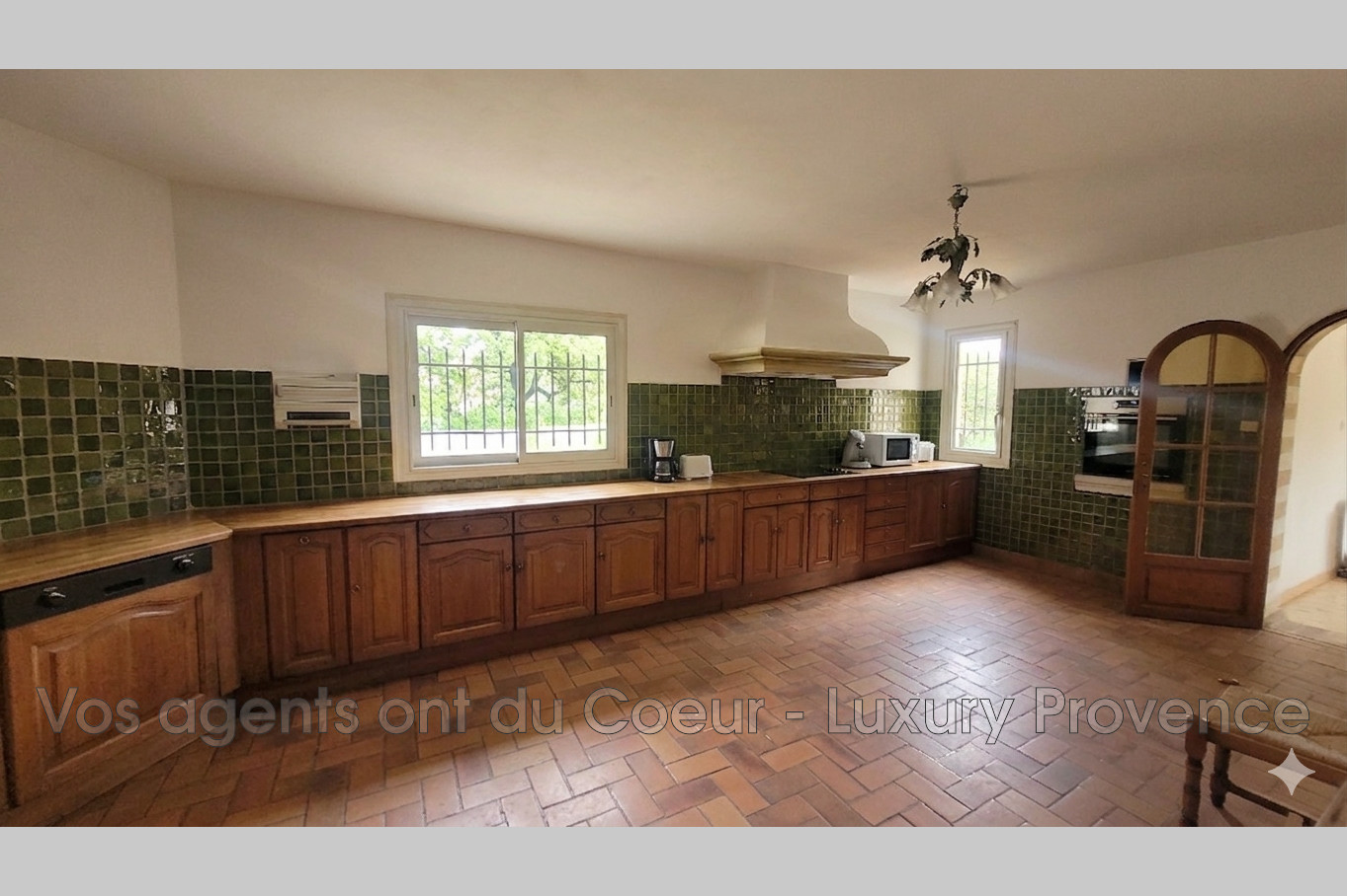 Photo 3 — LUXURY PROVENCE