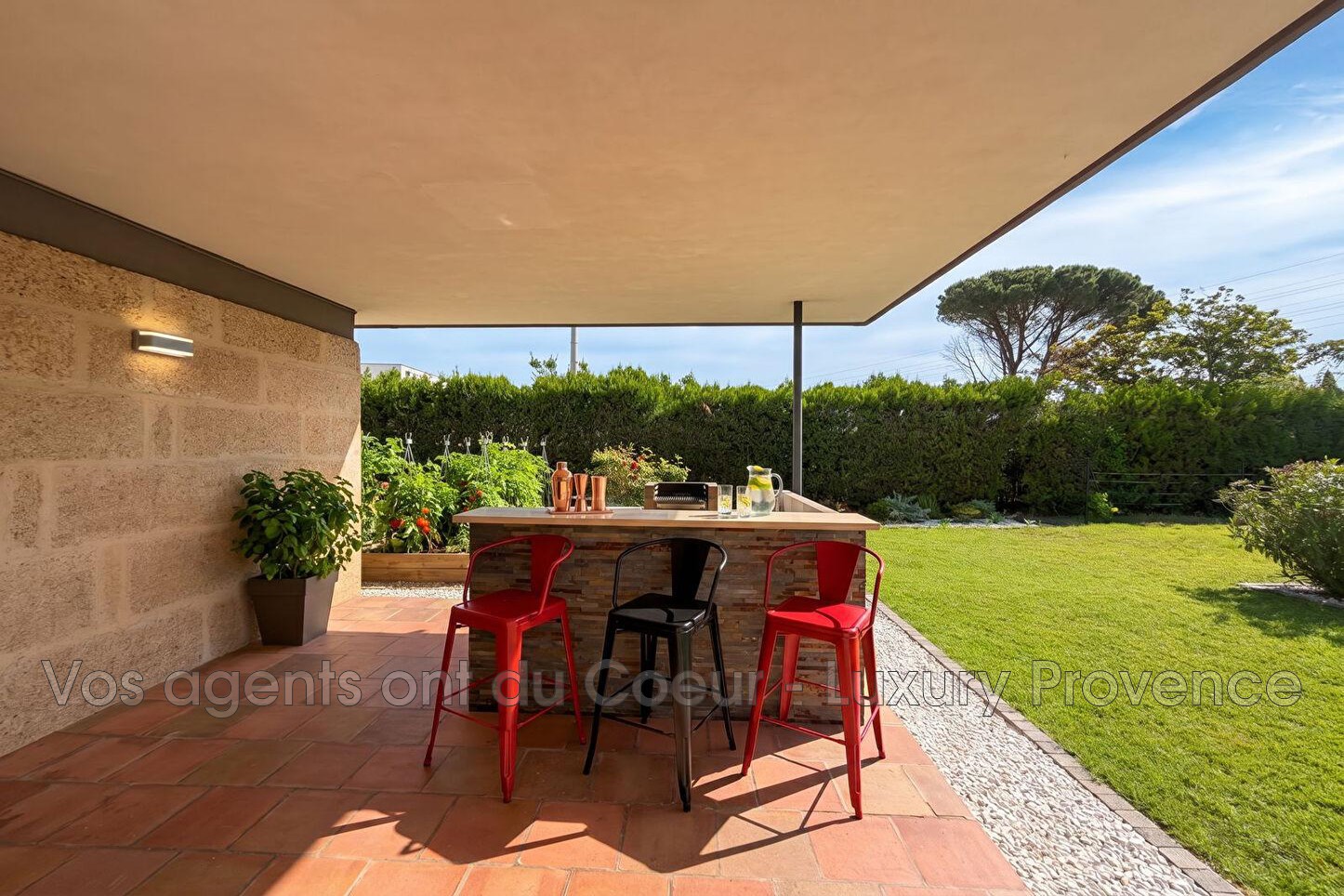 Photo 10 — LUXURY PROVENCE