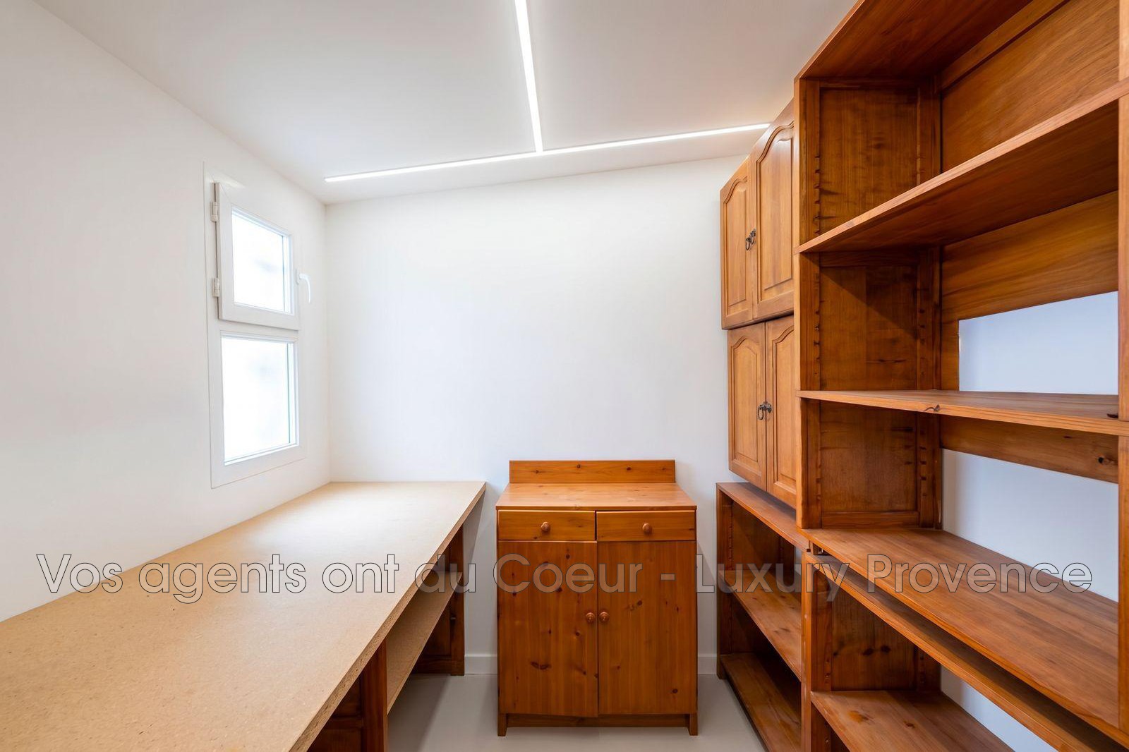Photo 15 — LUXURY PROVENCE