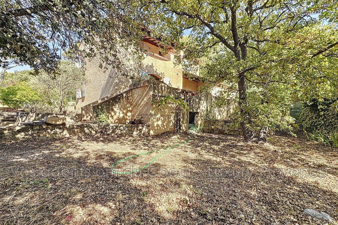 Photo 16 — LUXURY PROVENCE