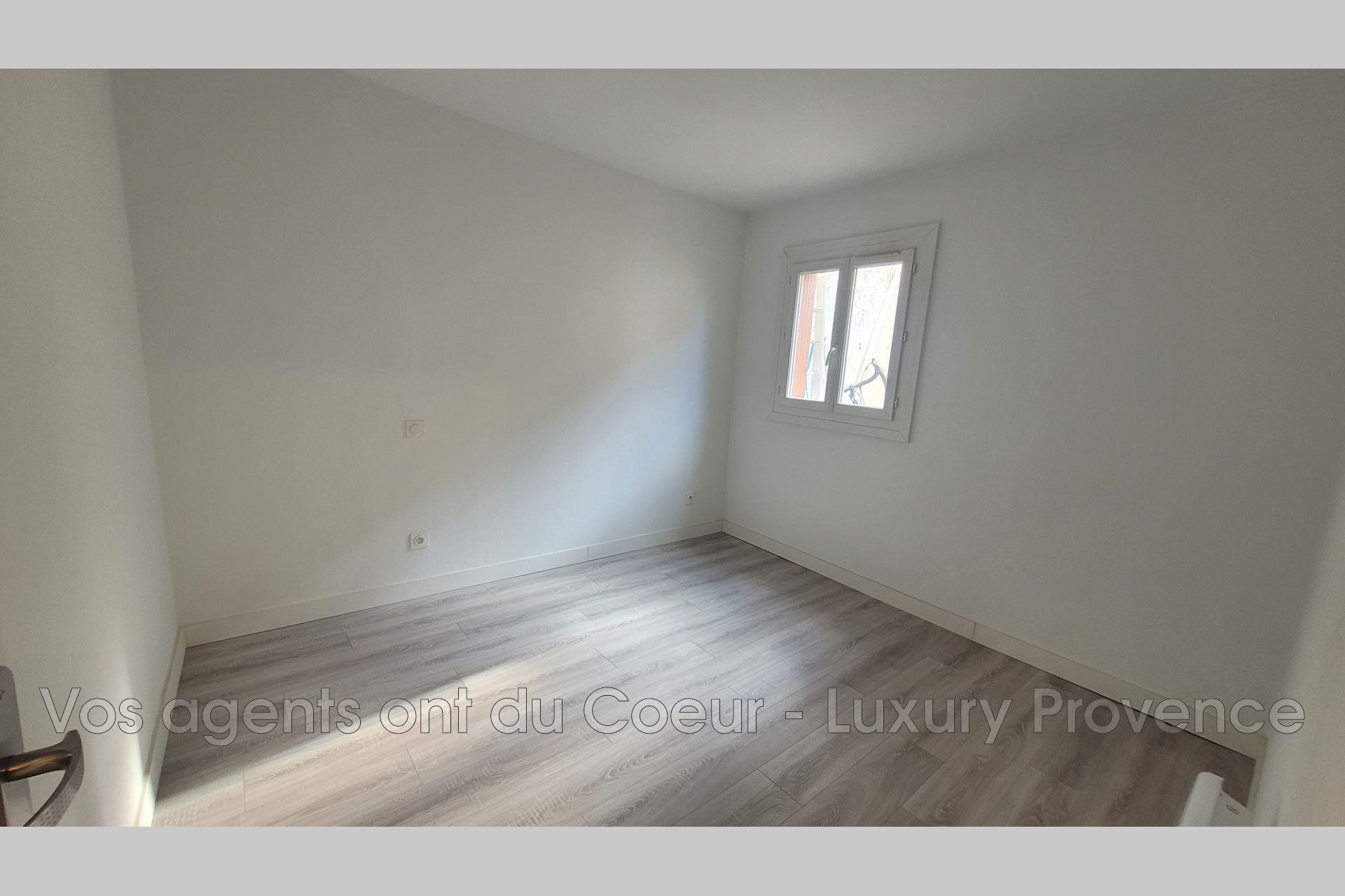 Photo 6 — LUXURY PROVENCE