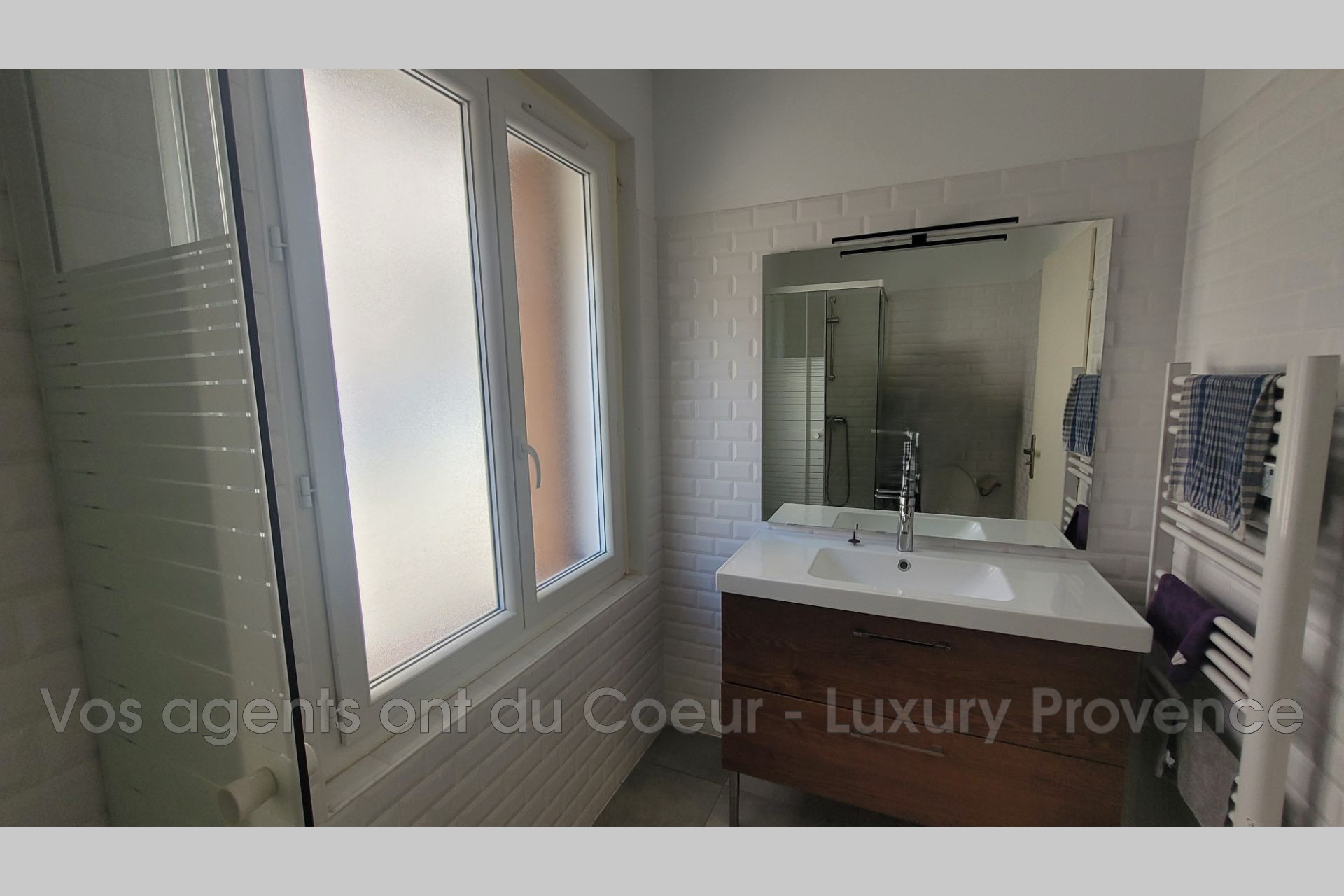 Photo 5 — LUXURY PROVENCE