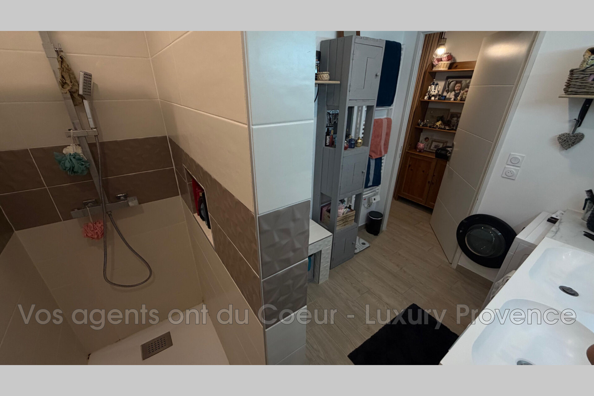 Photo 13 — LUXURY PROVENCE