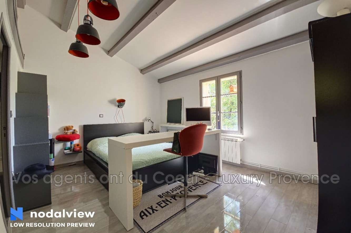 Photo 13 — LUXURY PROVENCE