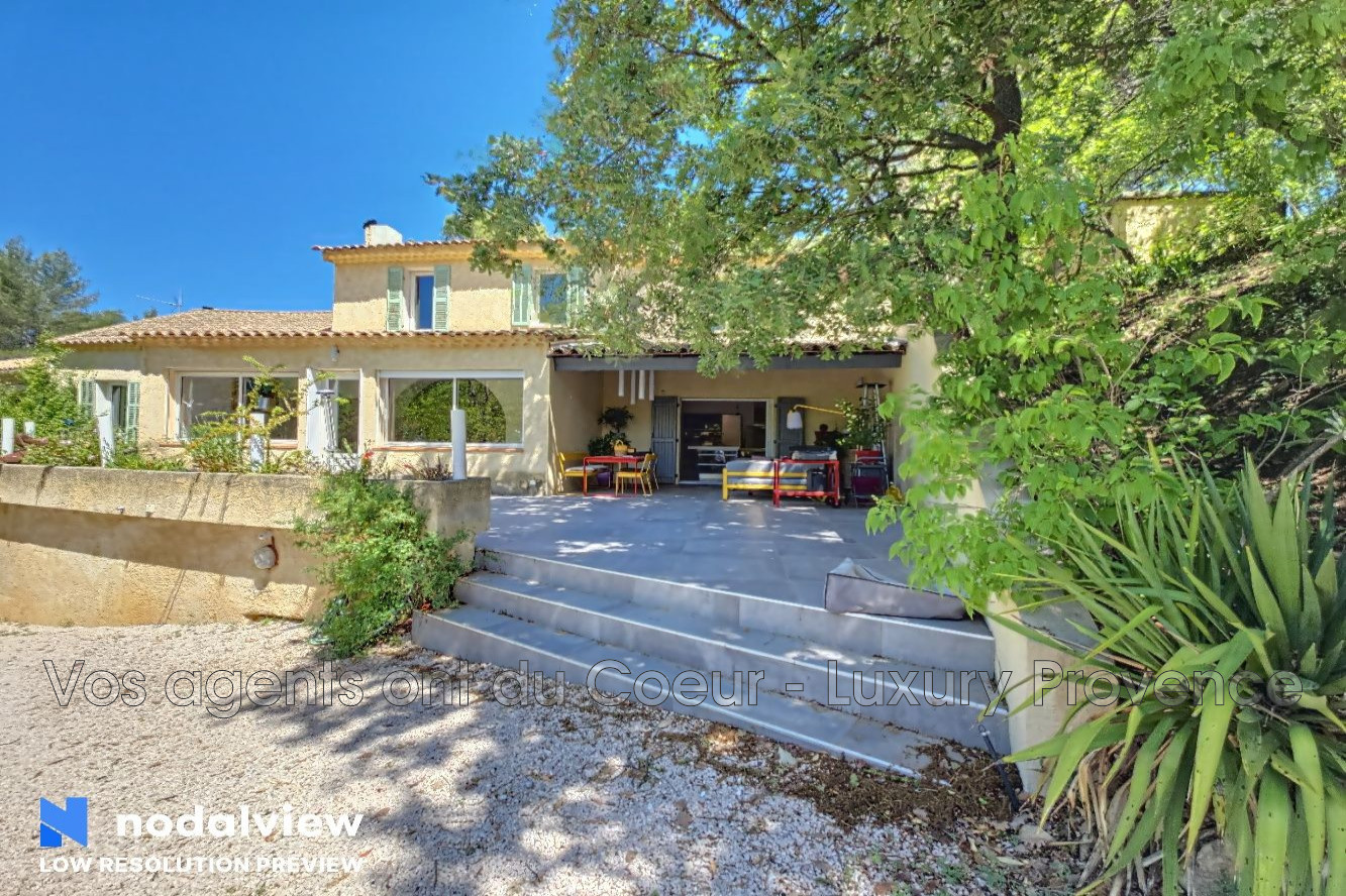 Photo 4 — LUXURY PROVENCE
