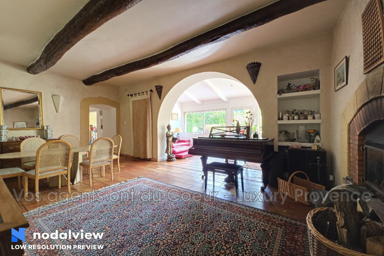 Photo 12 — LUXURY PROVENCE