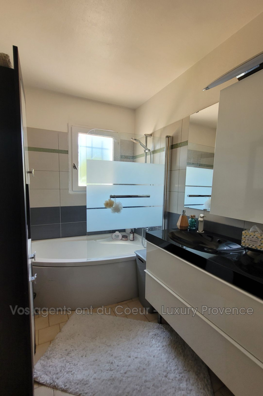 Photo 8 — LUXURY PROVENCE