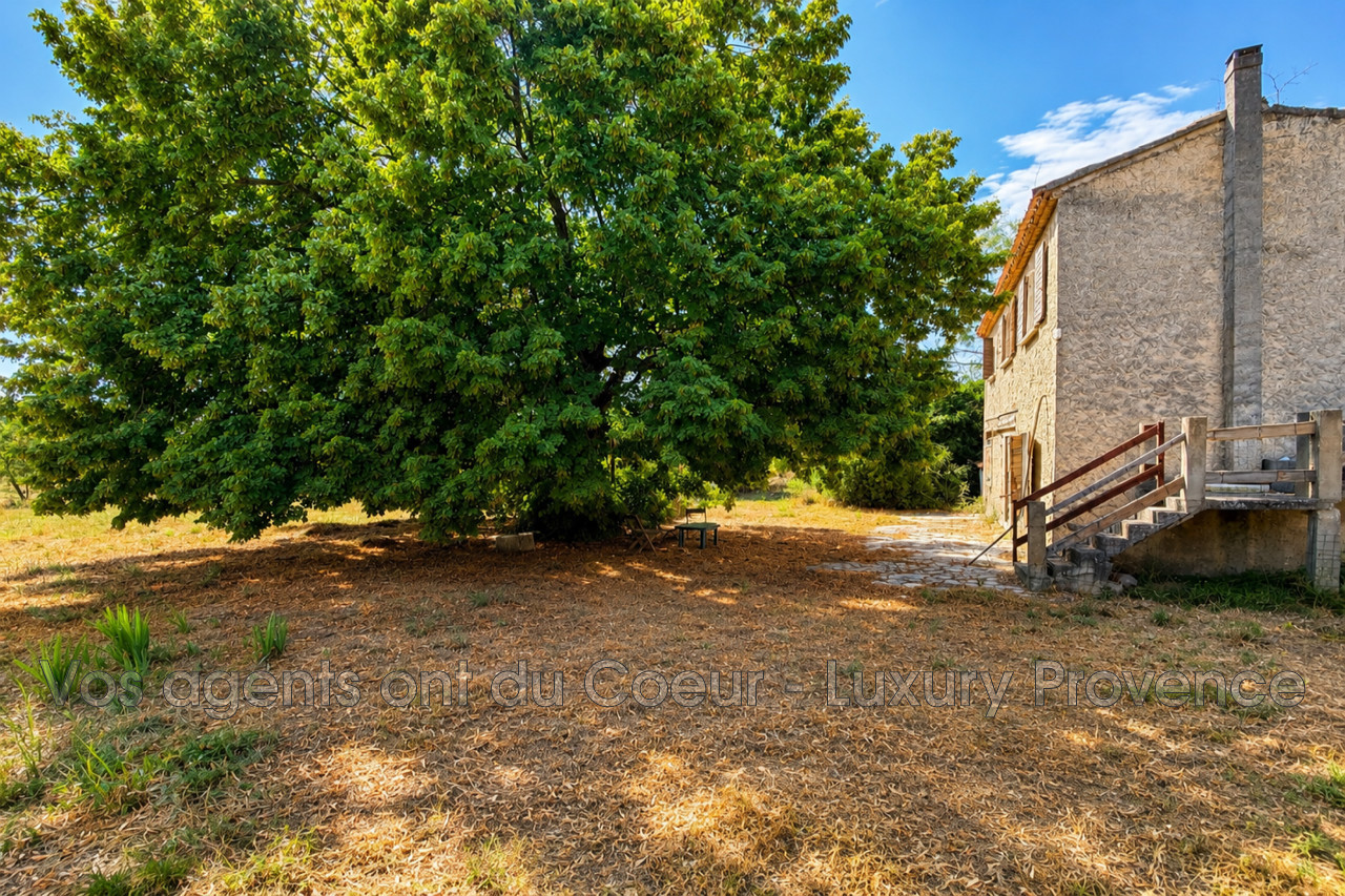 Photo 3 — LUXURY PROVENCE