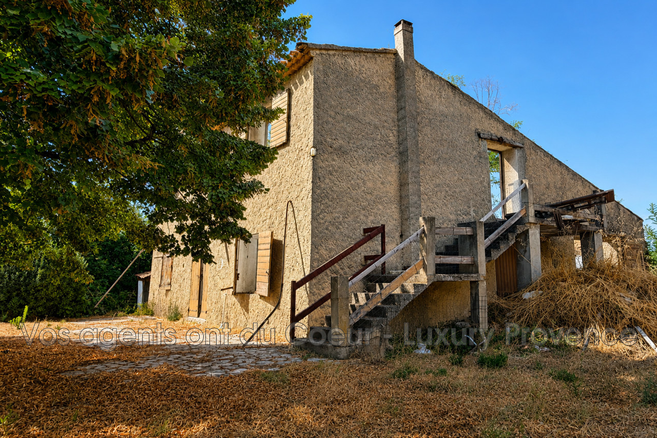 Photo 5 — LUXURY PROVENCE