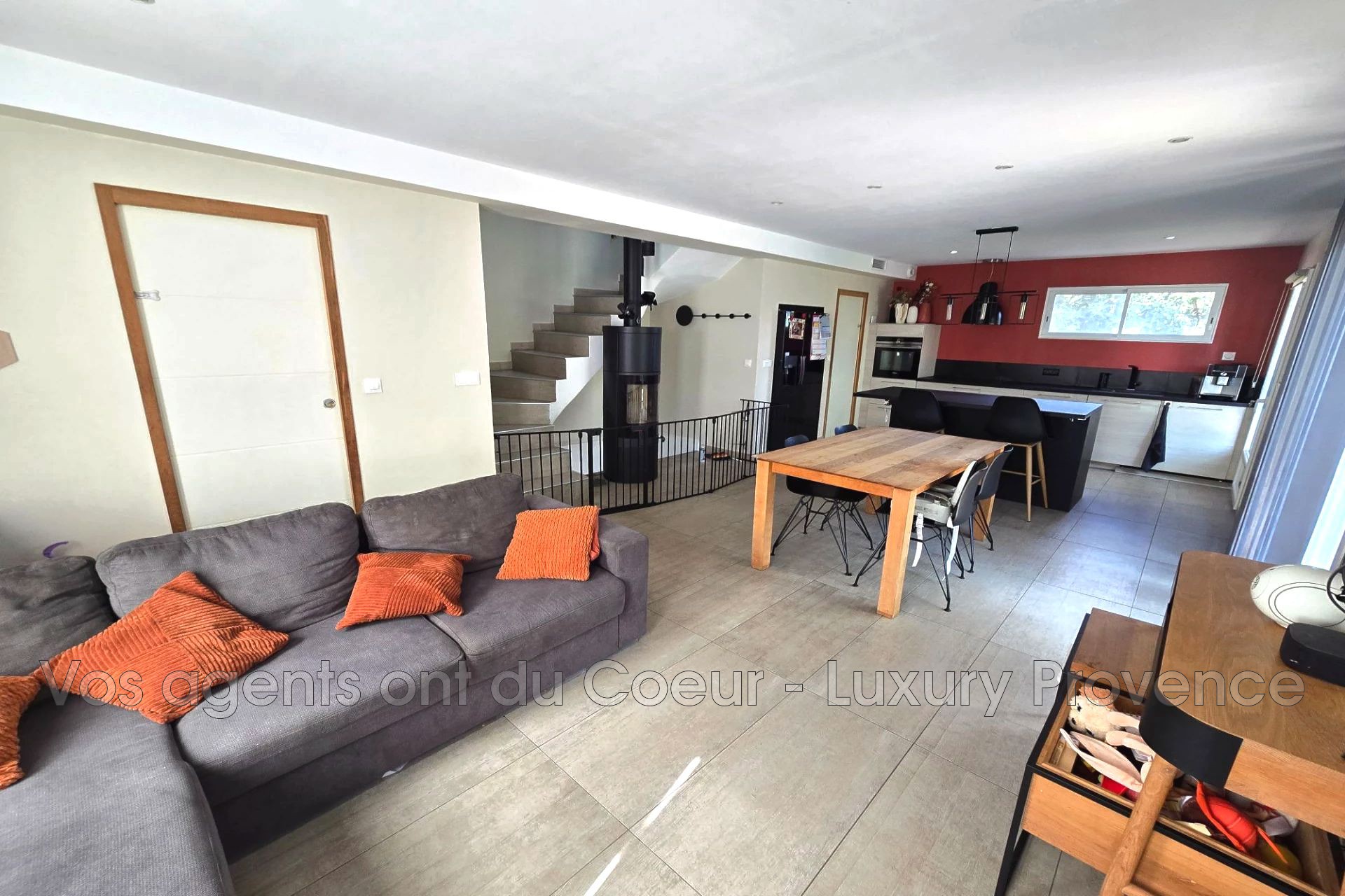 Photo 4 — LUXURY PROVENCE