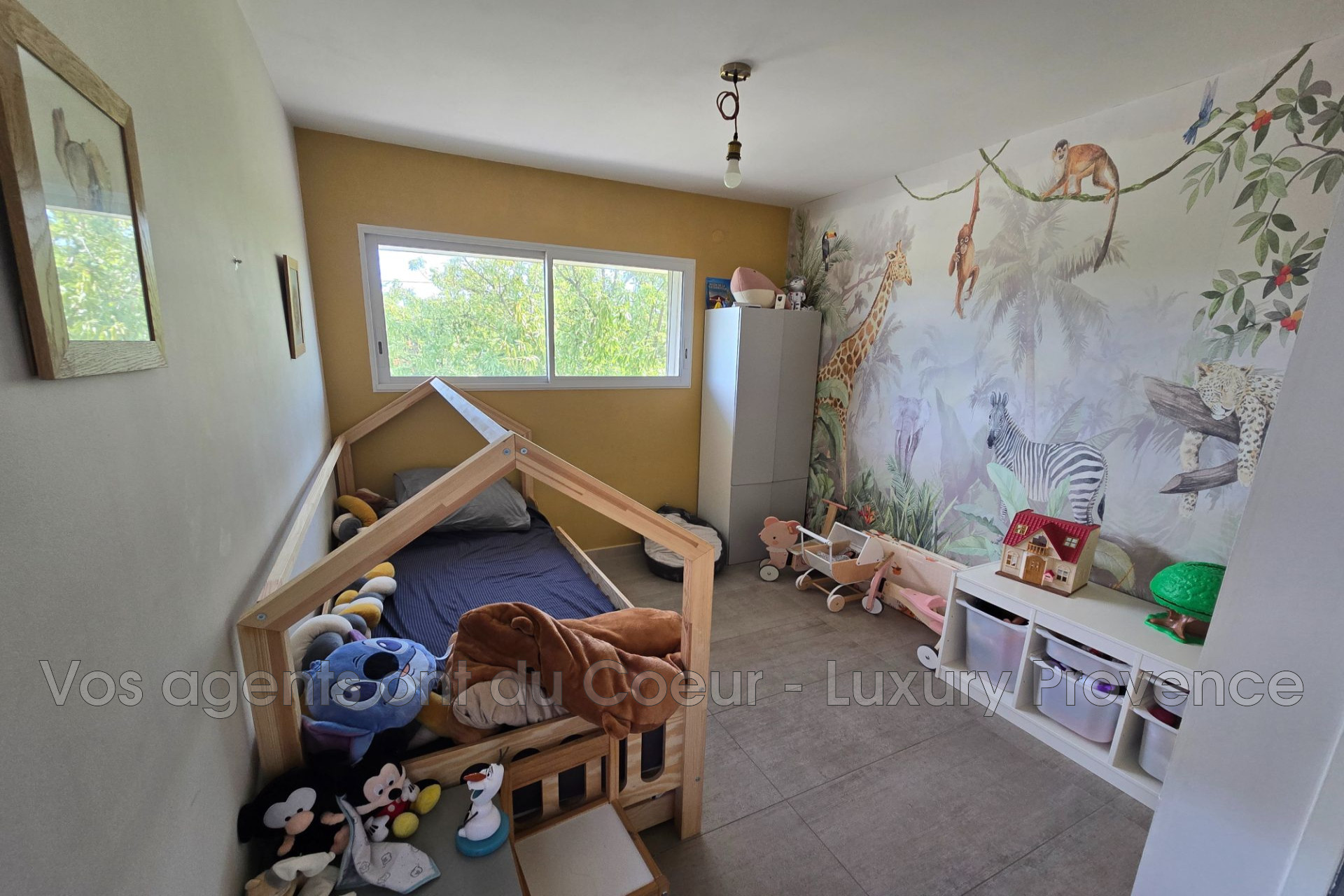Photo 12 — LUXURY PROVENCE