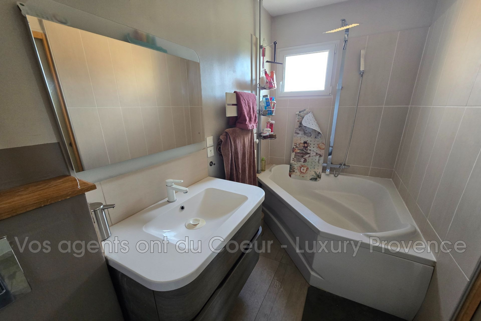 Photo 13 — LUXURY PROVENCE