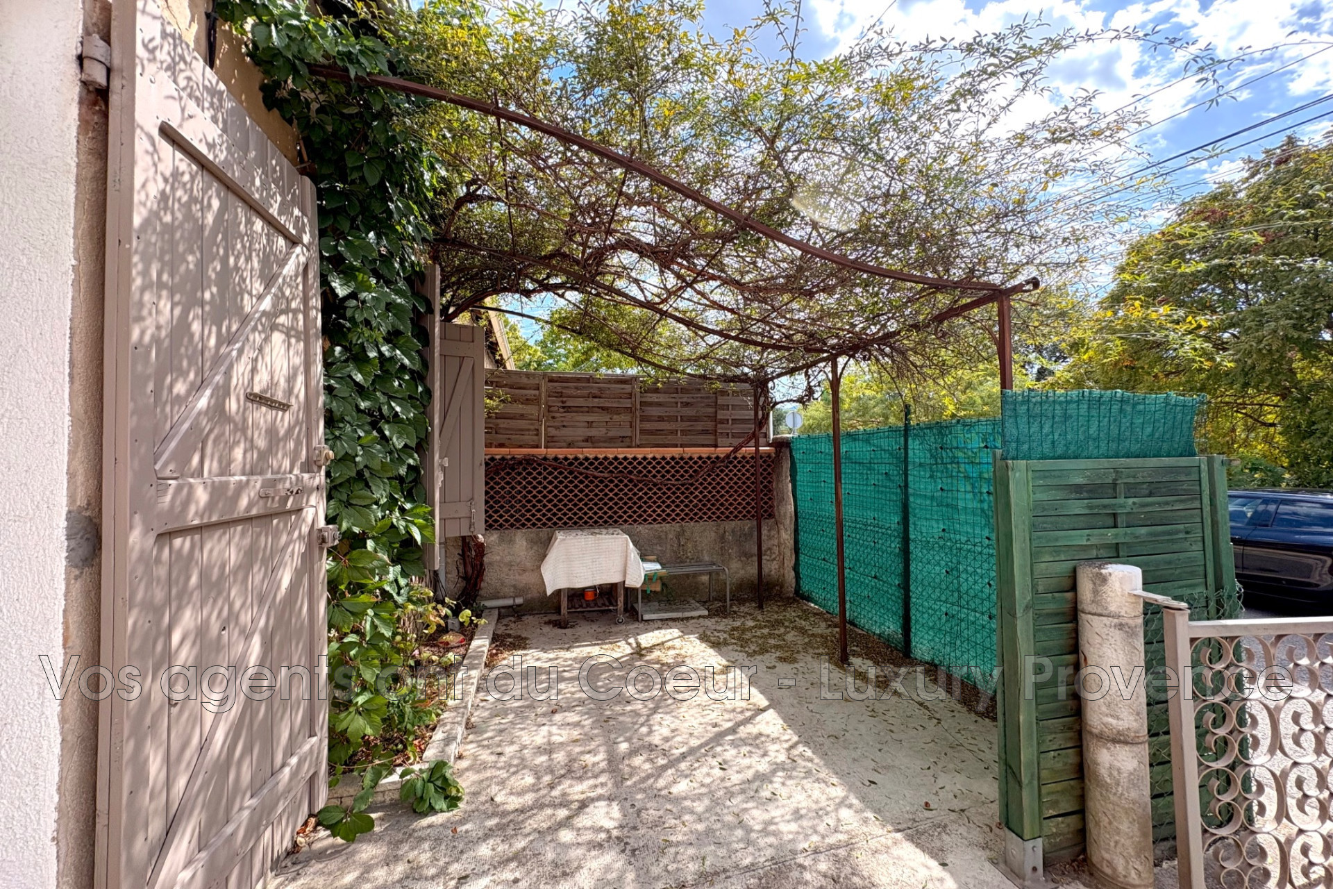 Photo 10 — LUXURY PROVENCE