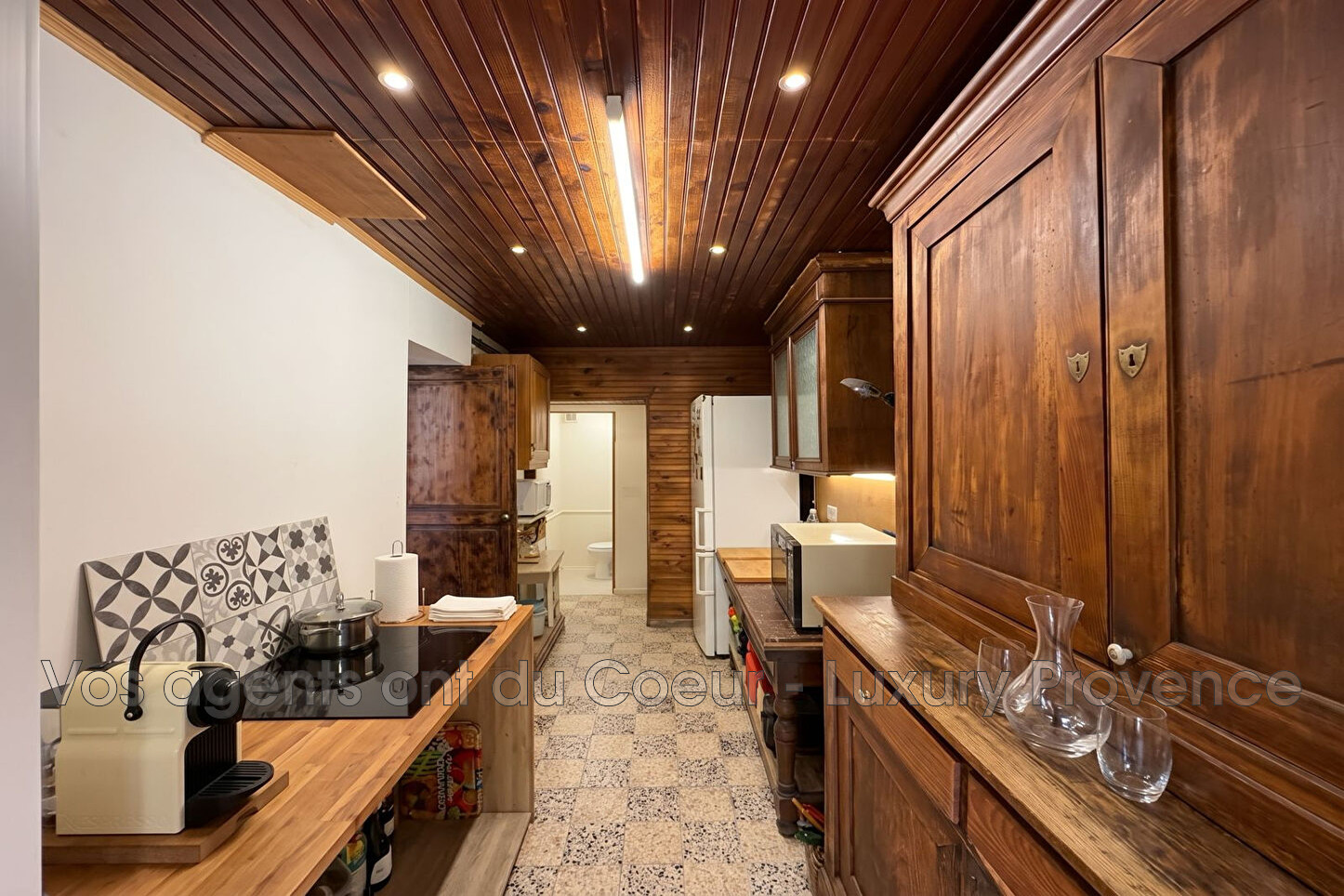 Photo 5 — LUXURY PROVENCE