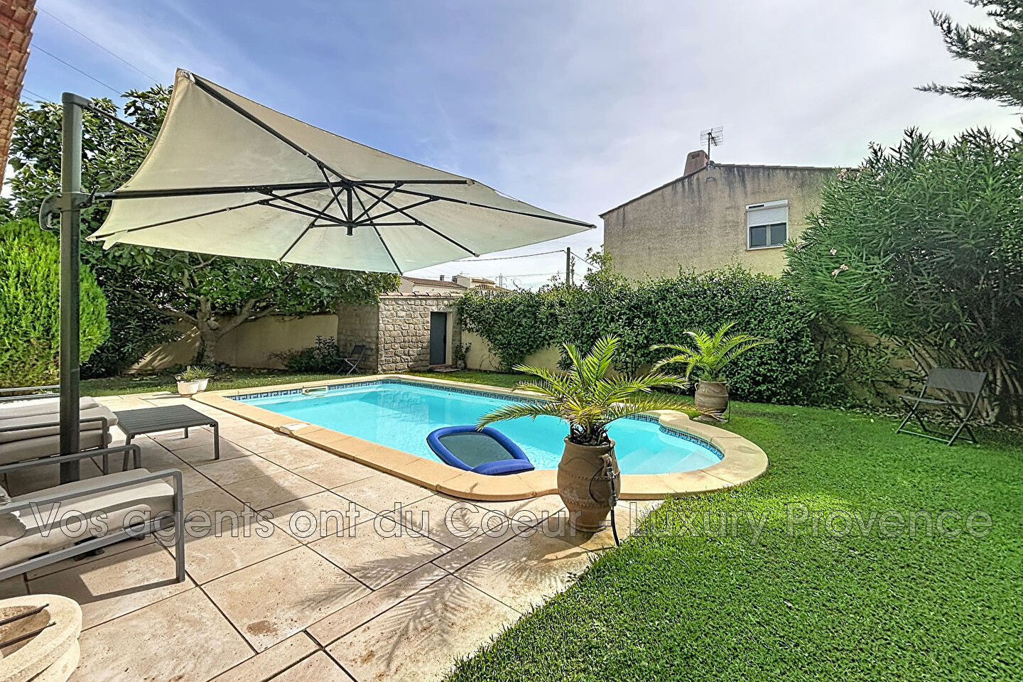 Photo 15 — LUXURY PROVENCE