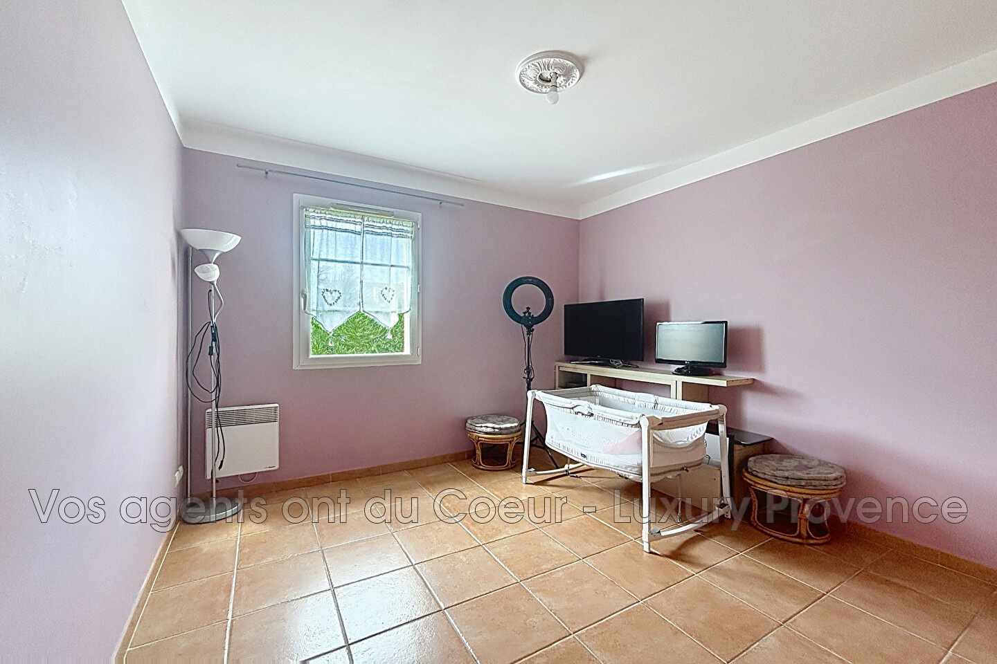 Photo 12 — LUXURY PROVENCE