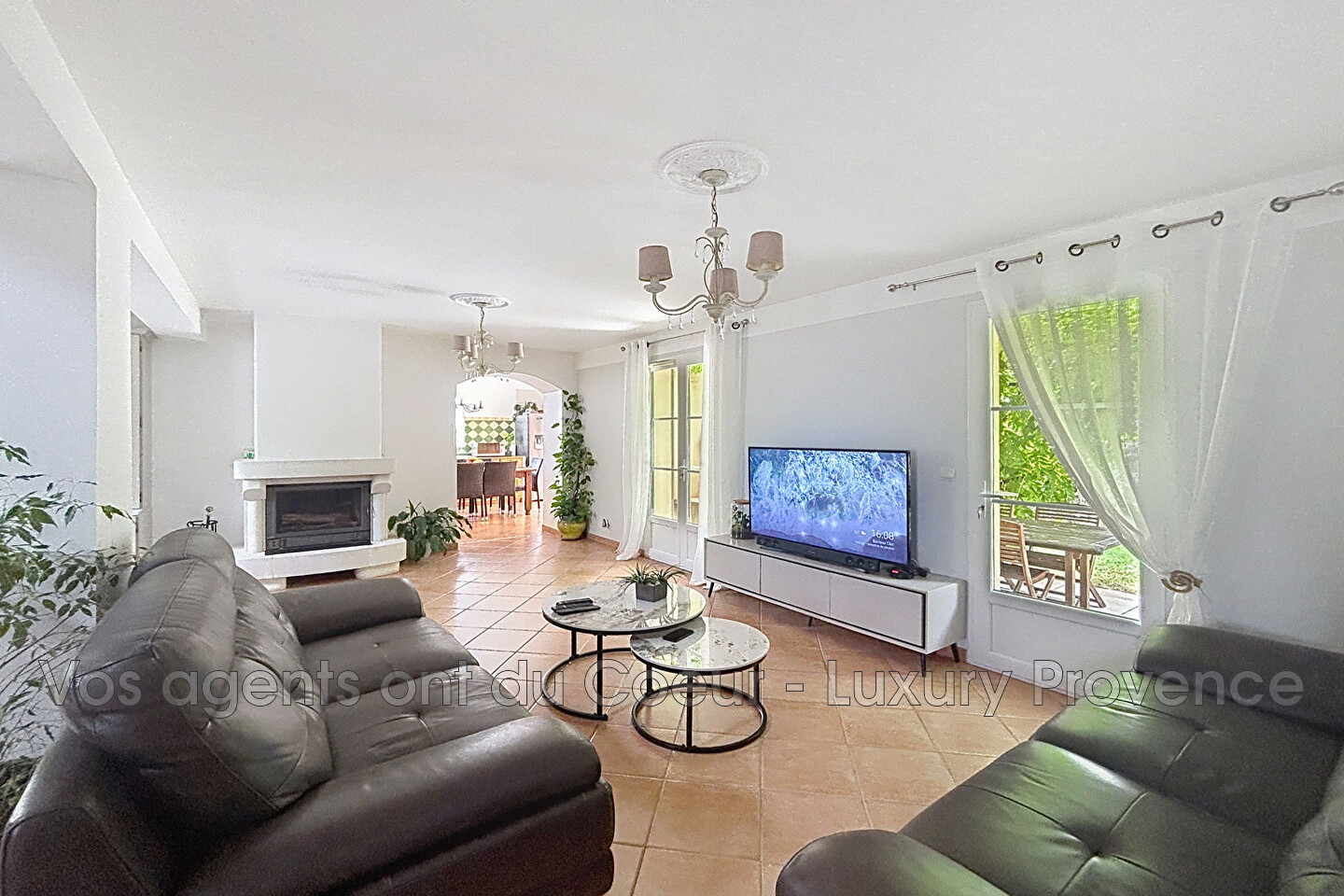 Photo 4 — LUXURY PROVENCE