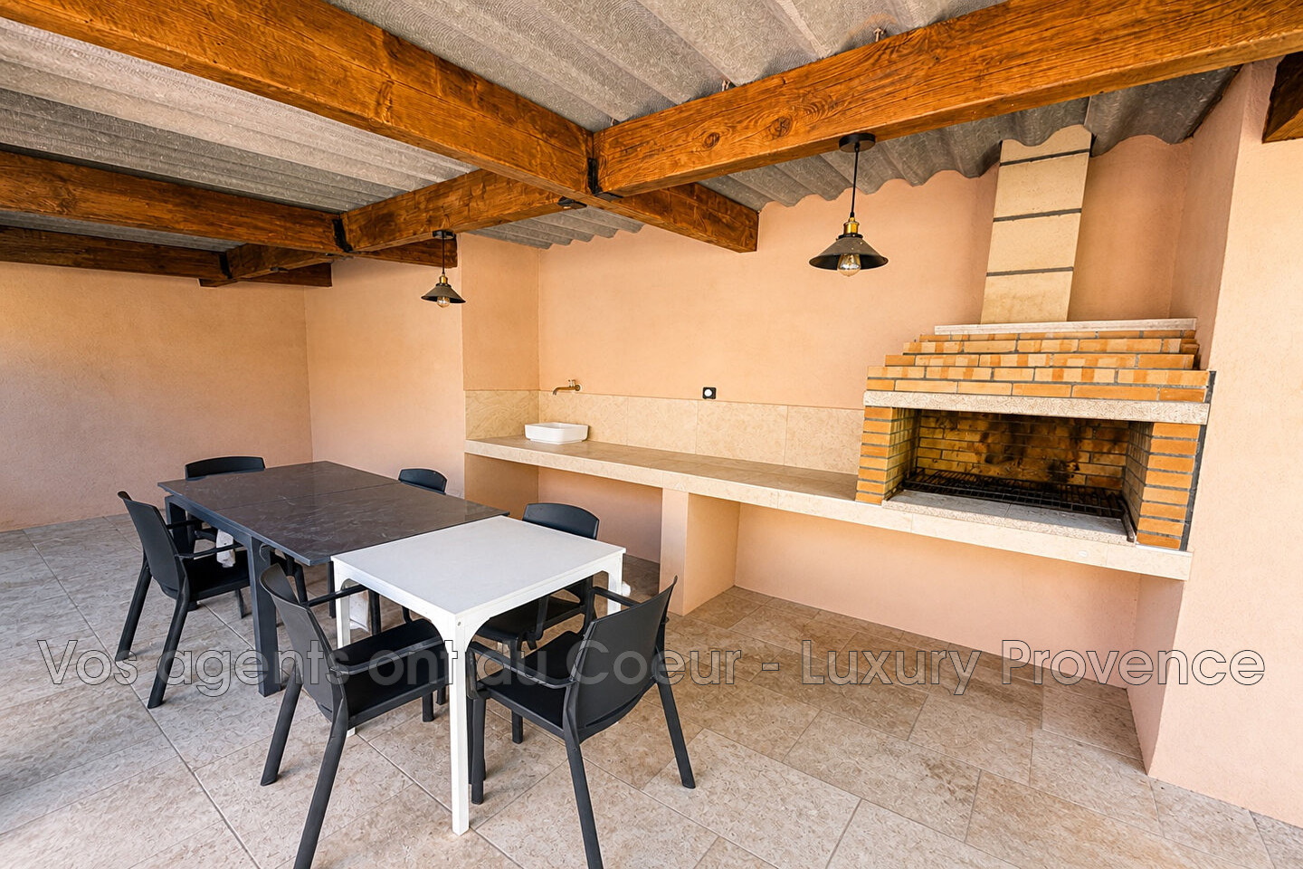 Photo 12 — LUXURY PROVENCE