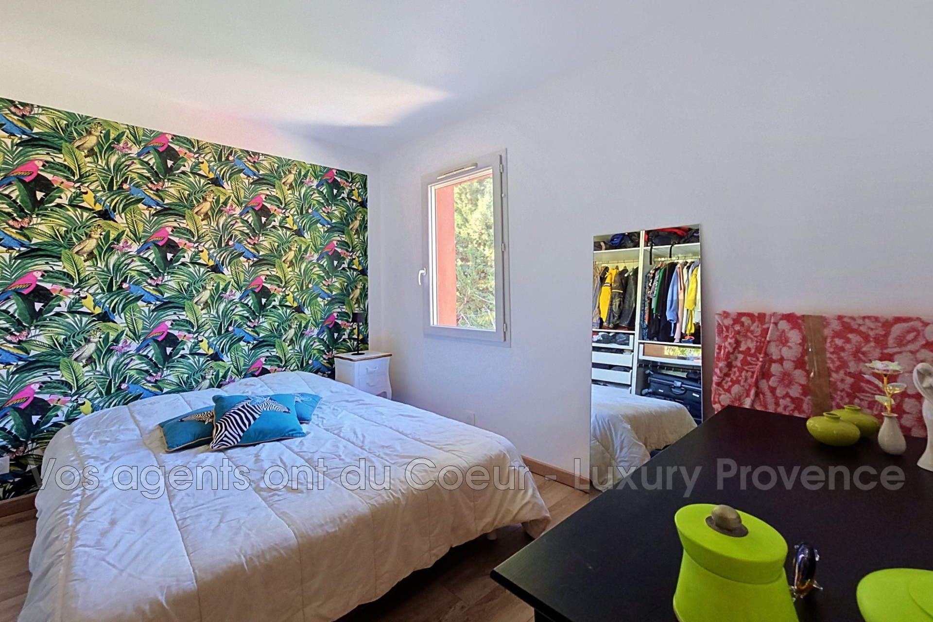 Photo 6 — LUXURY PROVENCE