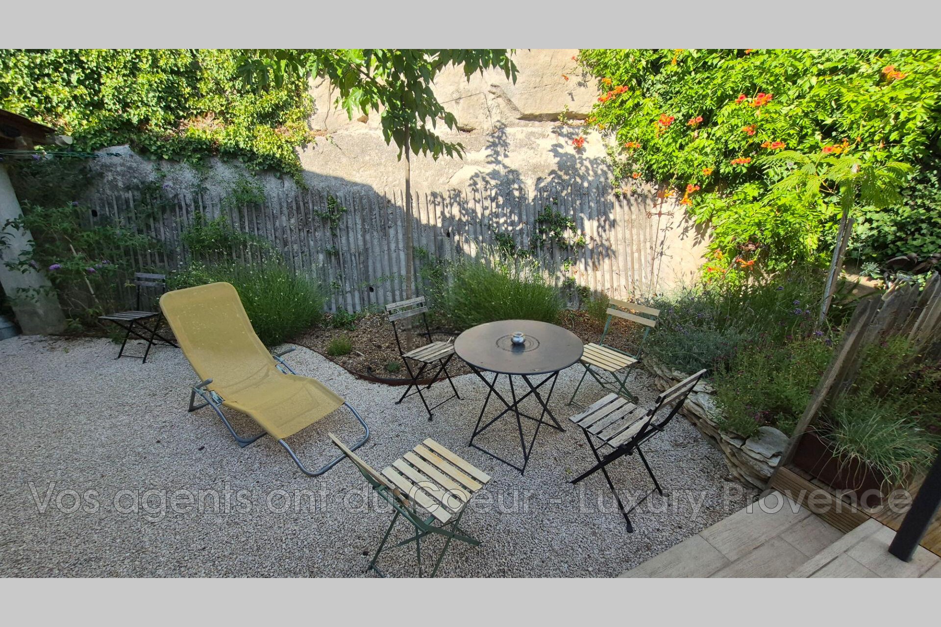 Photo 6 — LUXURY PROVENCE