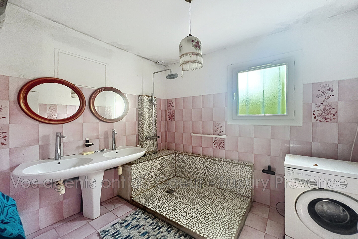 Photo 11 — LUXURY PROVENCE